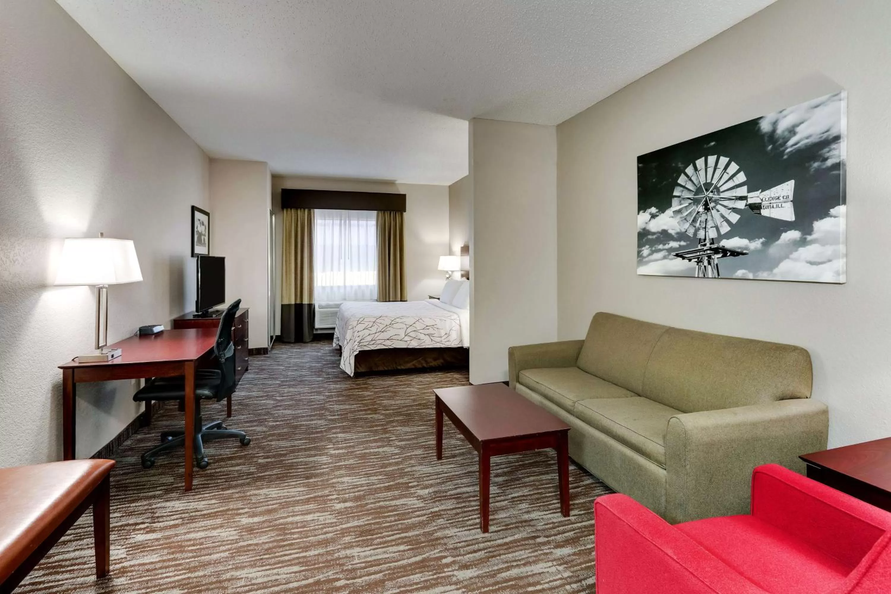 King Suite with Sofa Bed in Best Western Plus University Inn & Suites