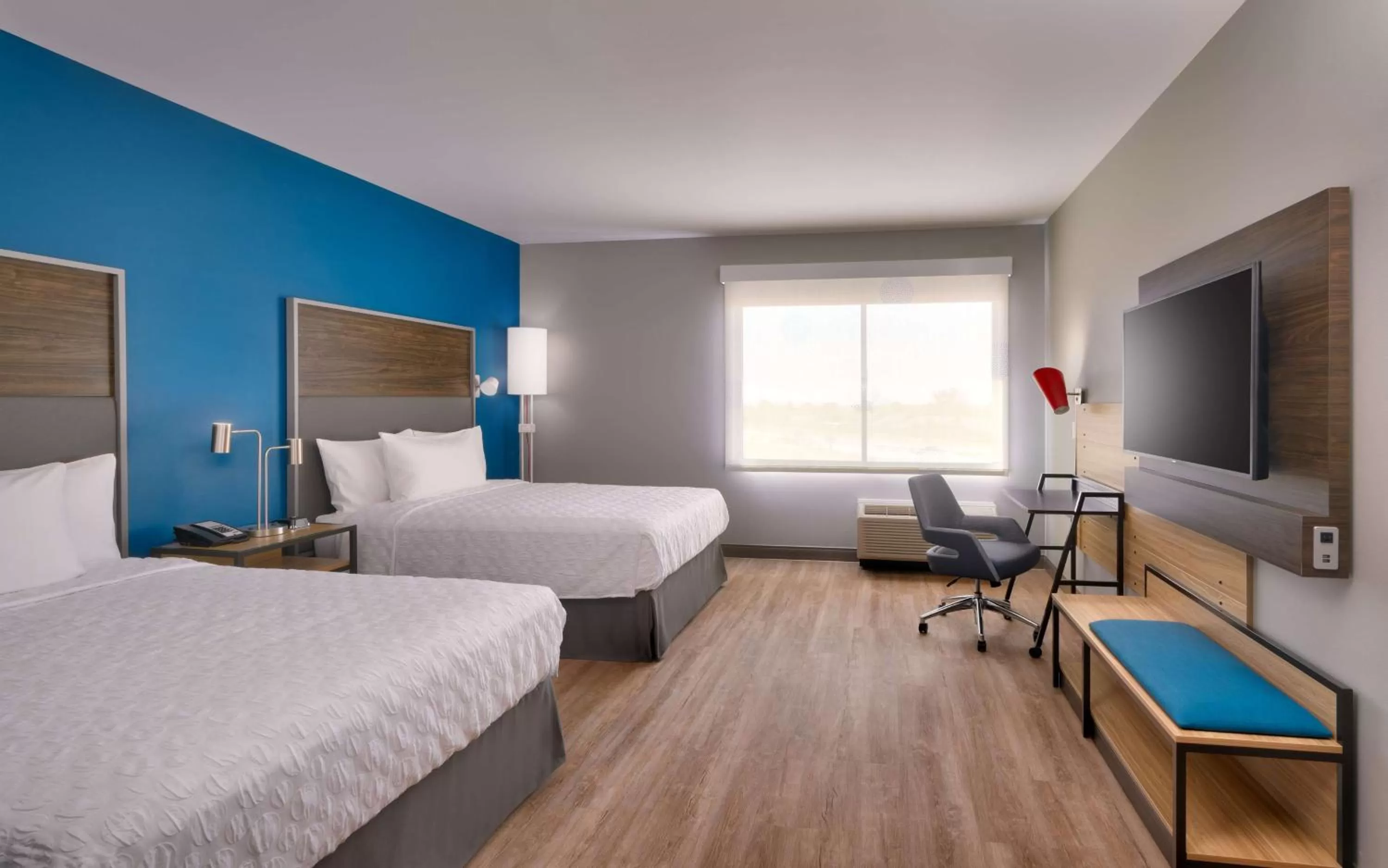 Queen Room with Two Queen Beds in Tru By Hilton Clearfield Hill Air Force Base, Ut