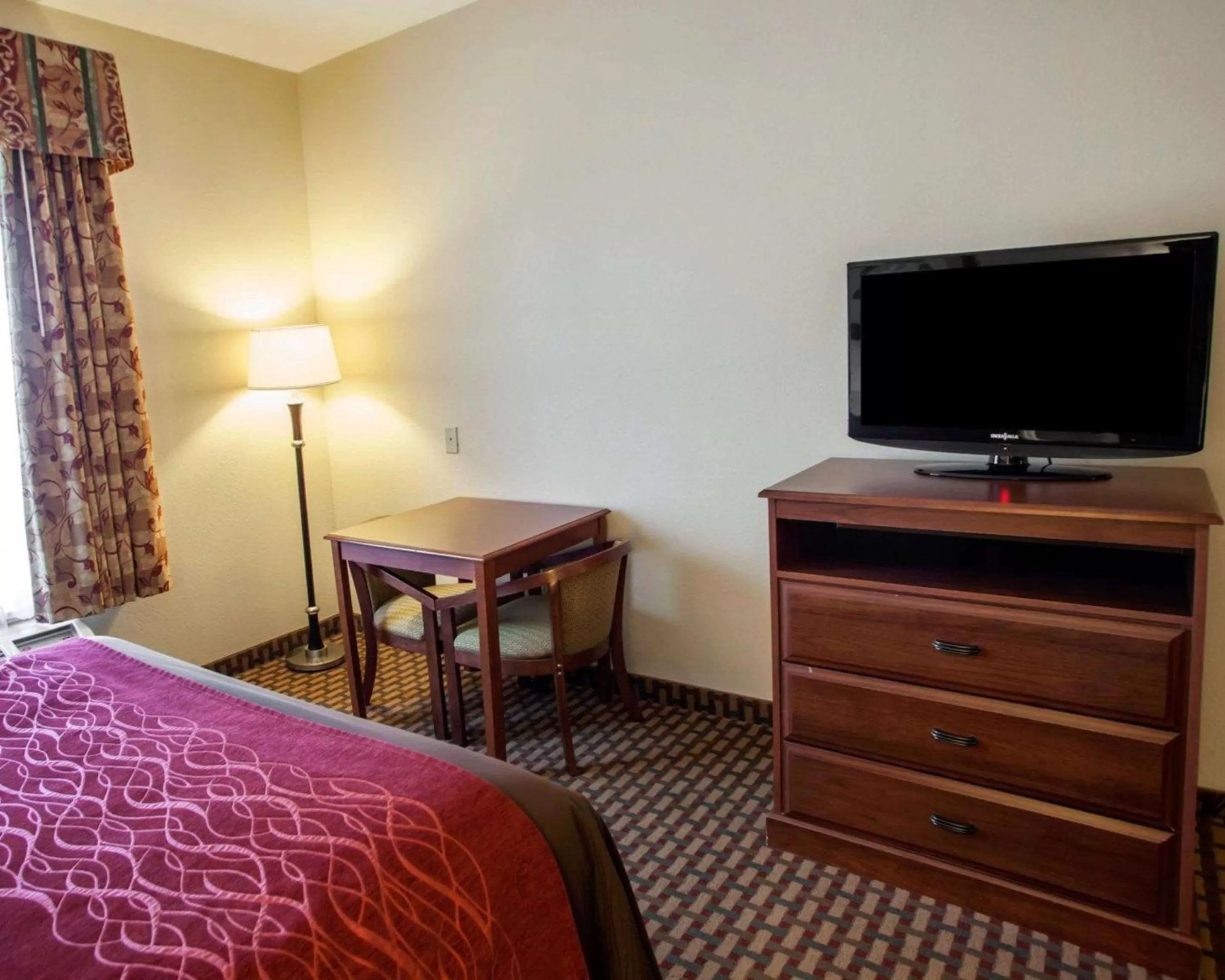 Queen Room with Two Queen Beds - Non-Smoking in Comfort Inn & Suites Harrisonville