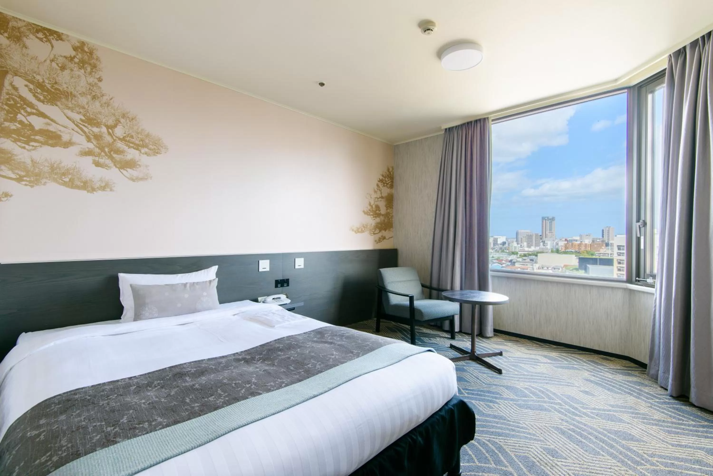 Small Double Room - single occupancy - Non-Smoking in Kanazawa Tokyu Hotel