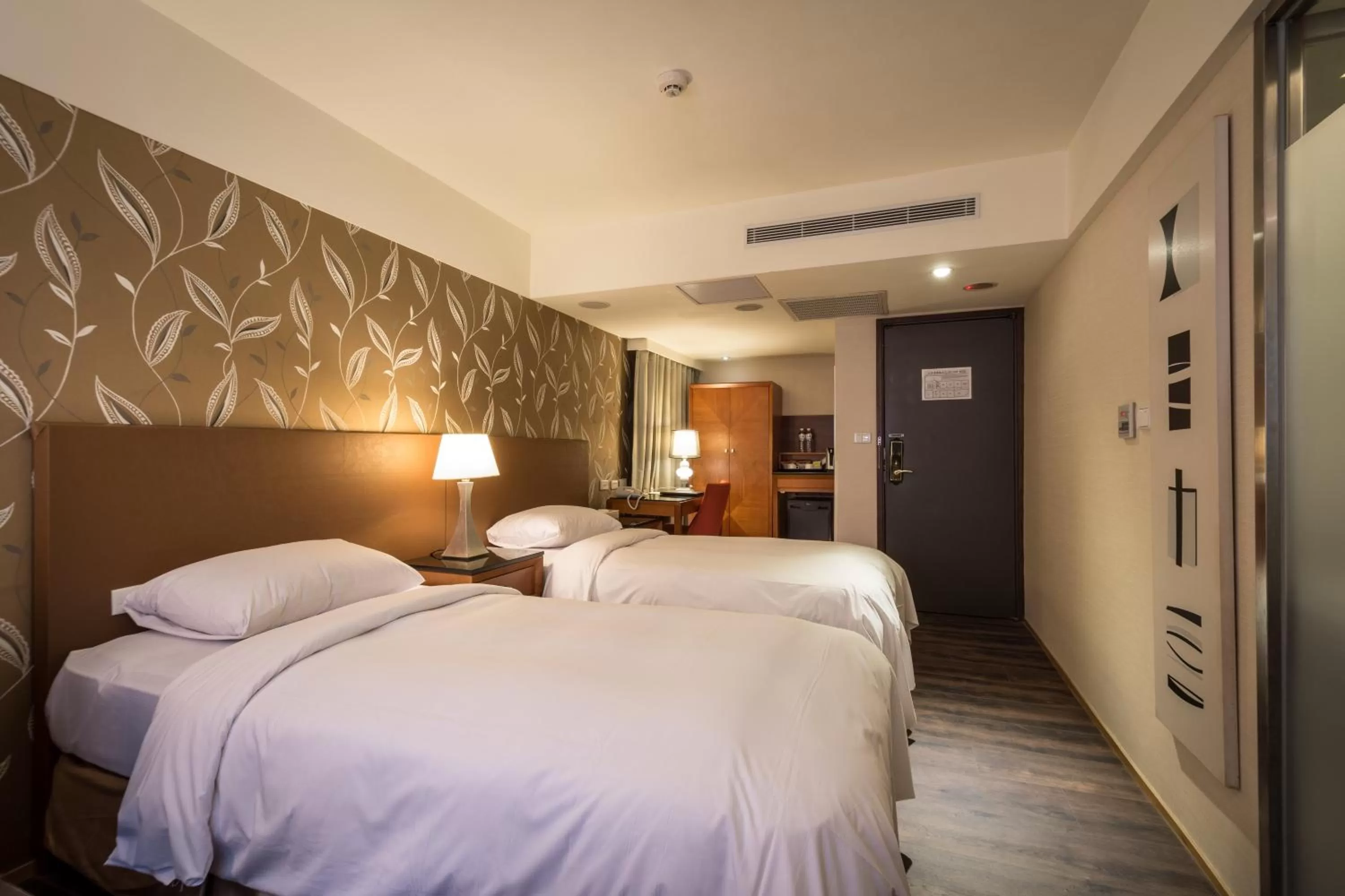 Standard Twin Room in Delight Hotel