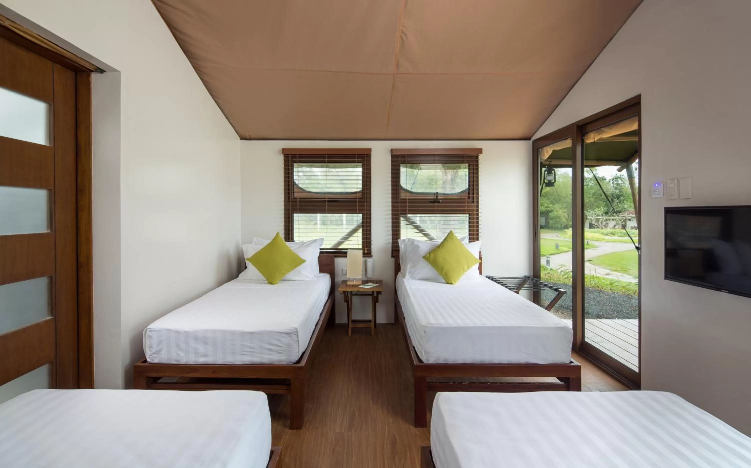 Quadruple Cabin in Solina Beach & Nature Resort