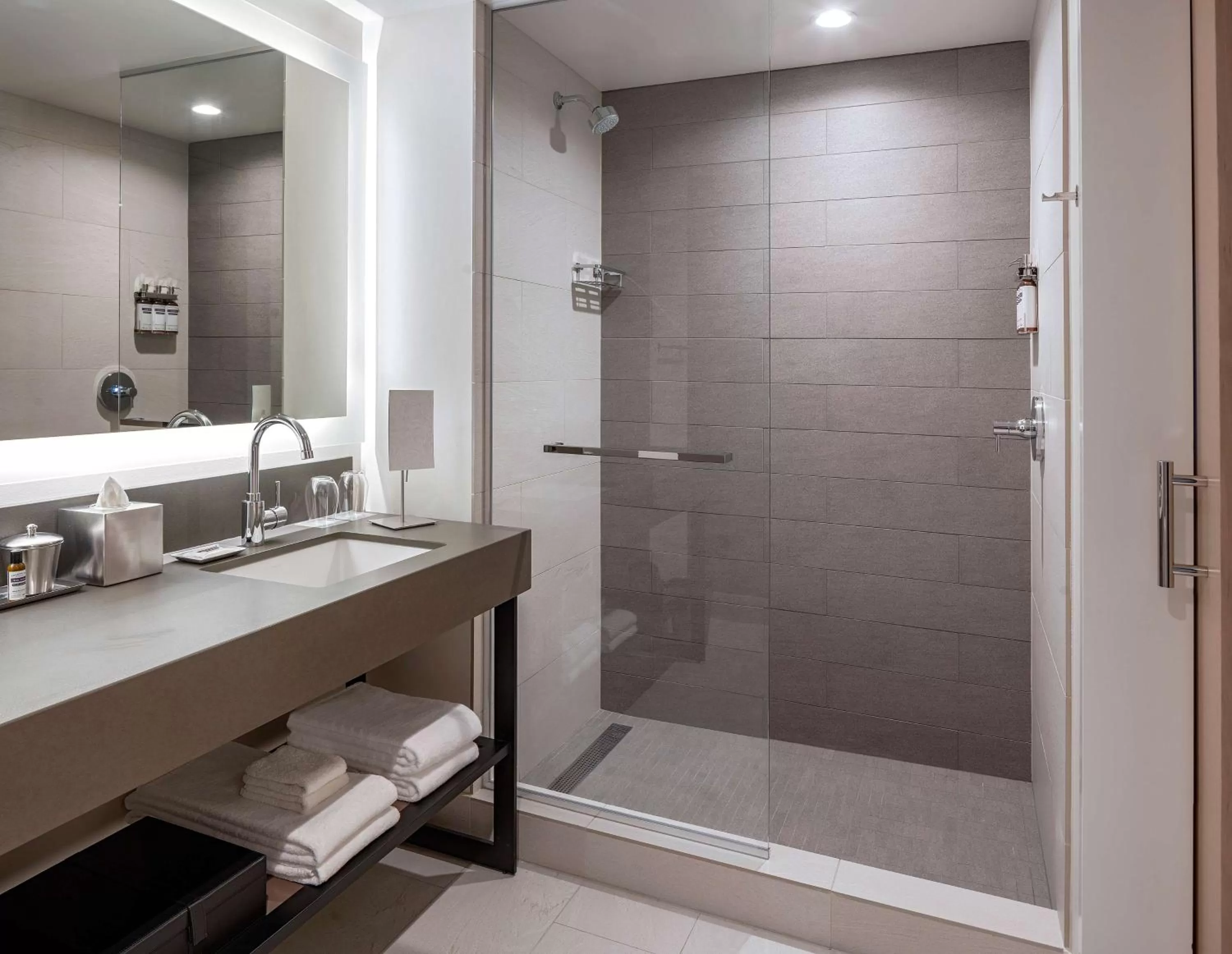 King Room - Club Access in Hyatt Regency Seattle