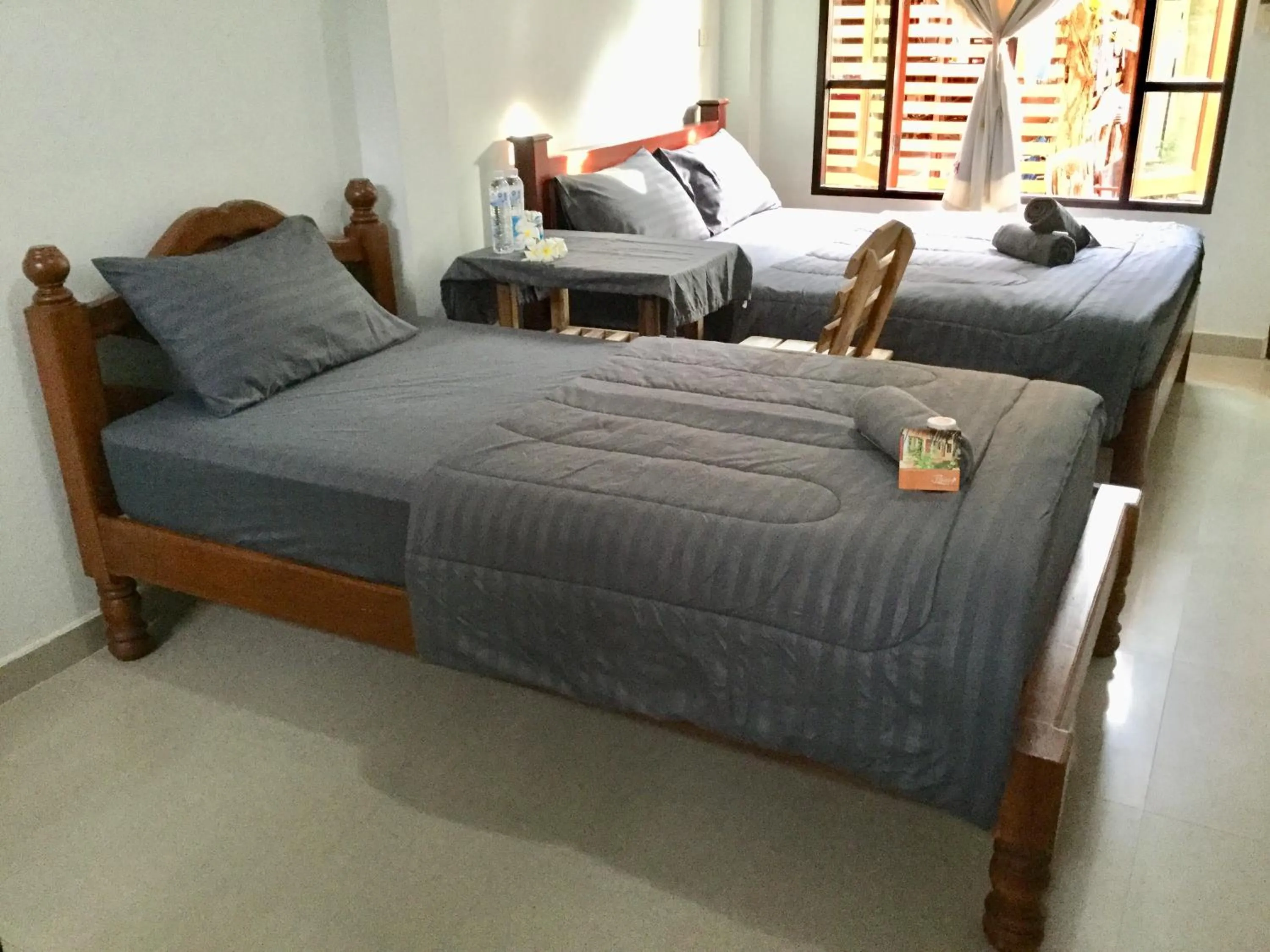 Standard Triple Room in Thai Guesthouse