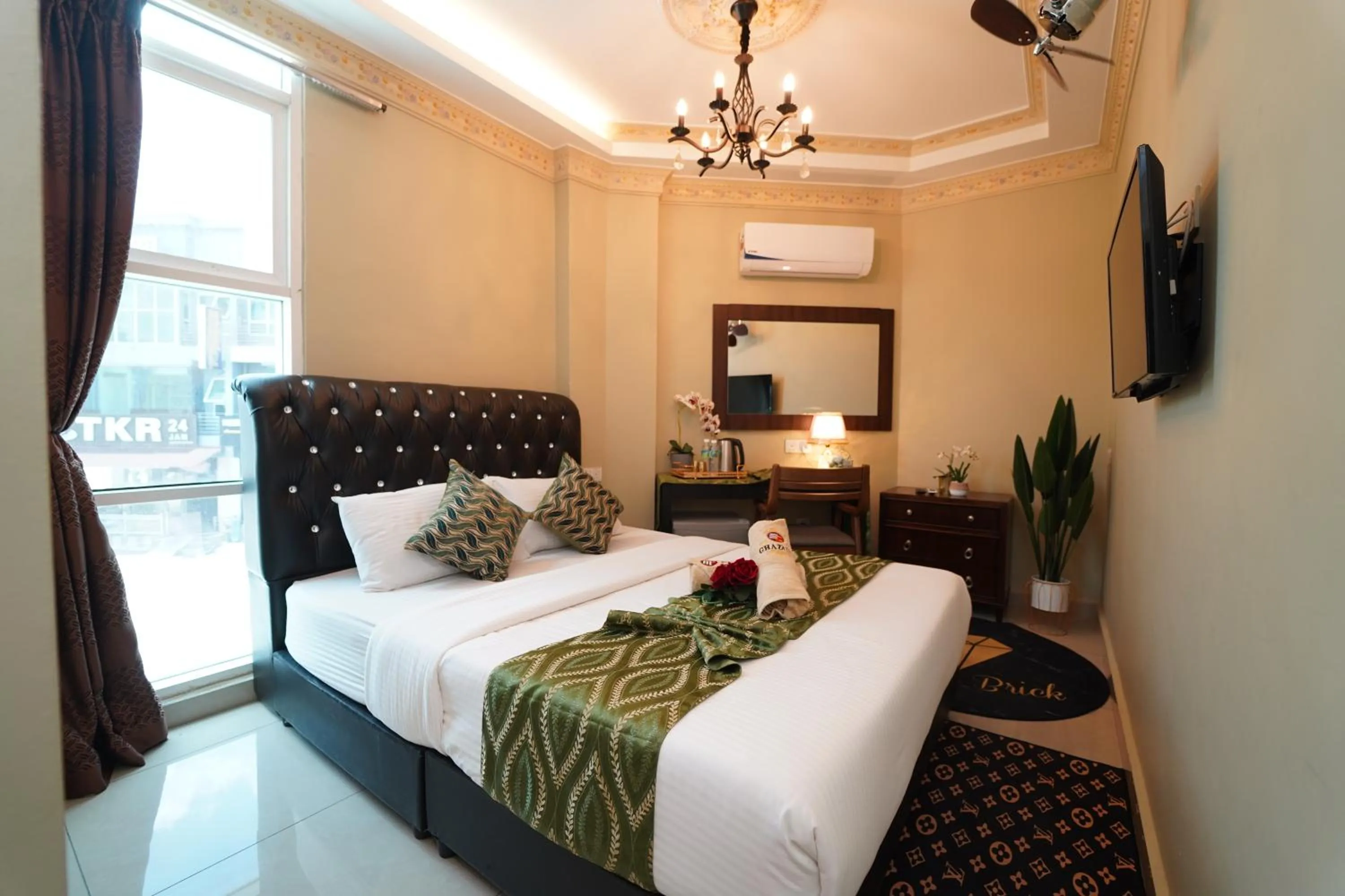 Superior Queen Room in Ghazrin's Classic Hotel JB