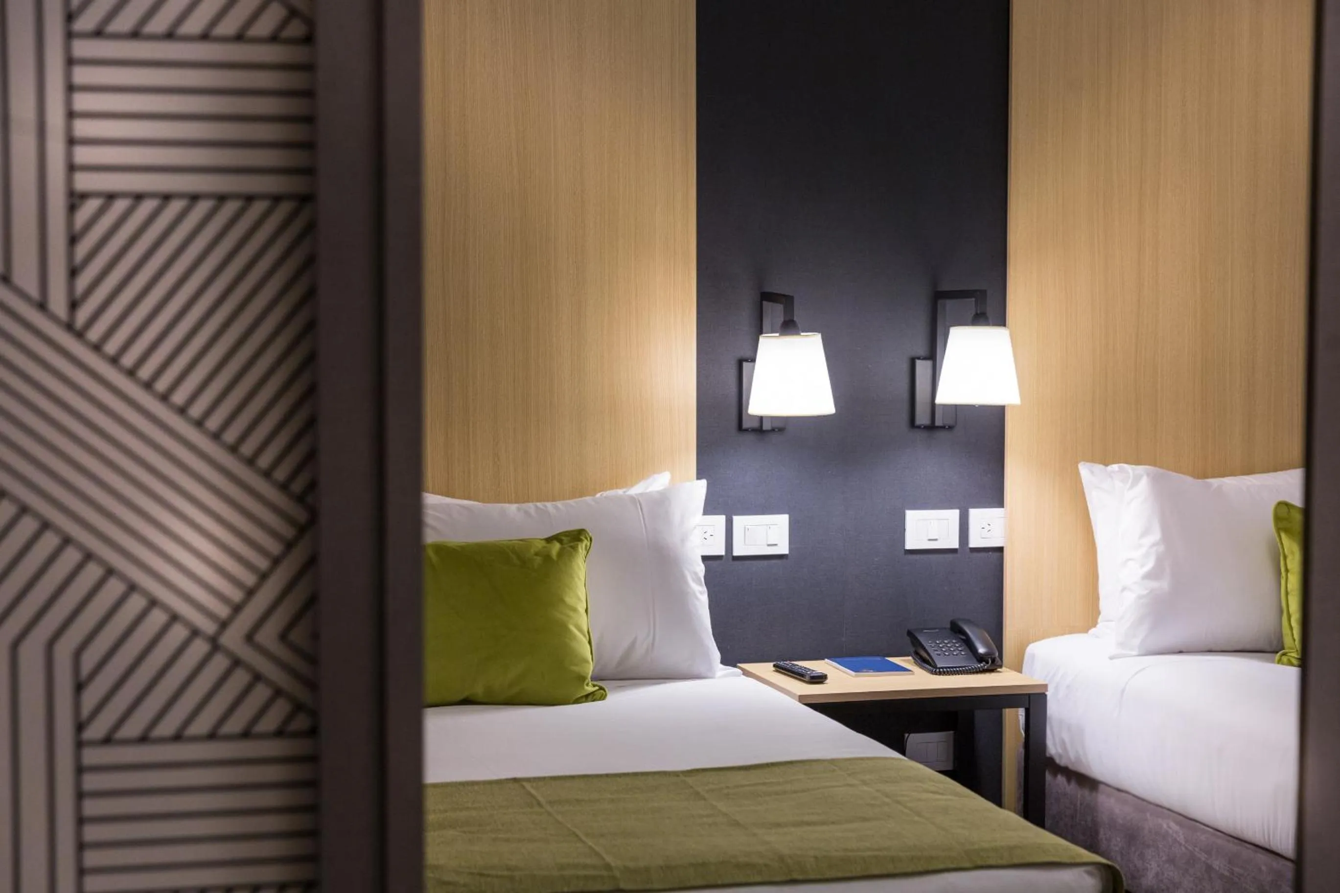 Deluxe Twin Room in Howard Johnson Plaza Buenos Aires