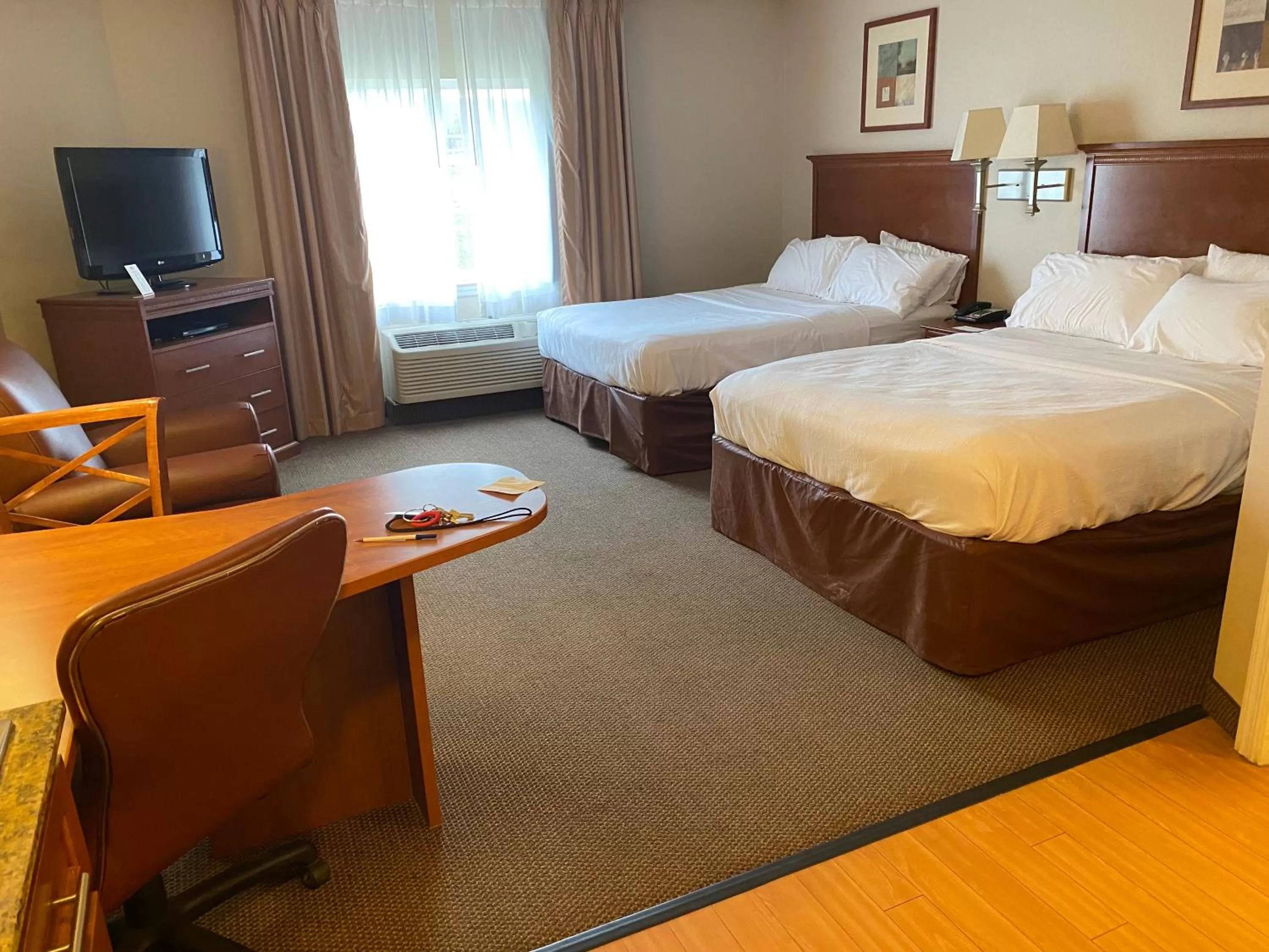 Queen Studio Suite with Two Queen Beds - Mobility Access Tub/Non-Smoking in Candlewood Williamsport by IHG