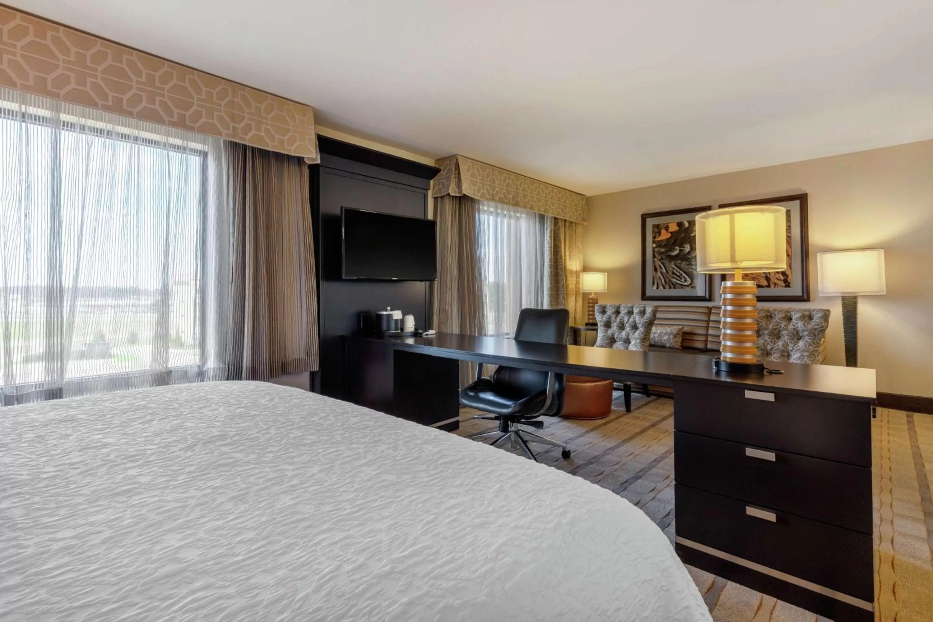 King Studio Suite - Non Smoking in Hampton Inn and Suites Columbus, MS