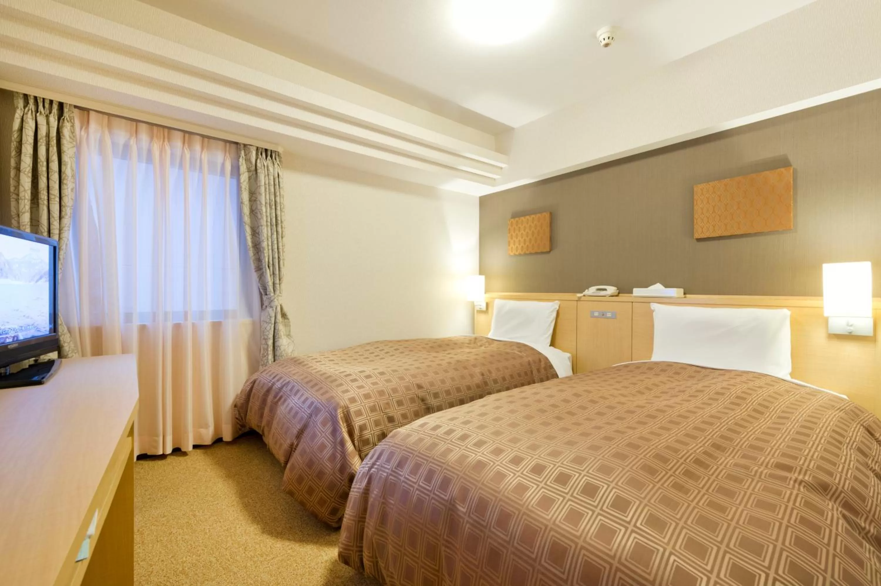 Twin Room - Non-Smoking in Hotel Sunroute Sapporo