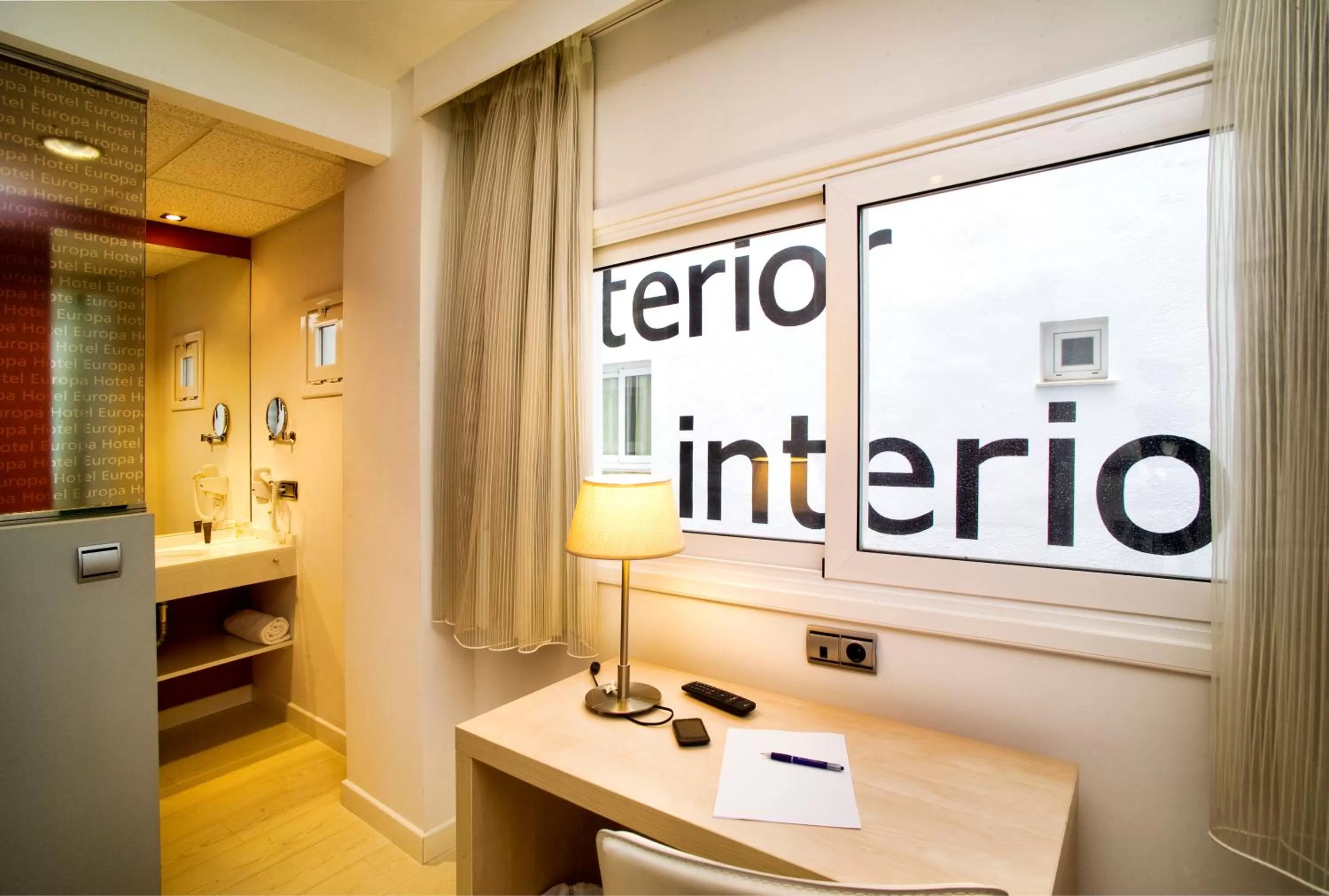 Economy Single Room in Hotel Europa