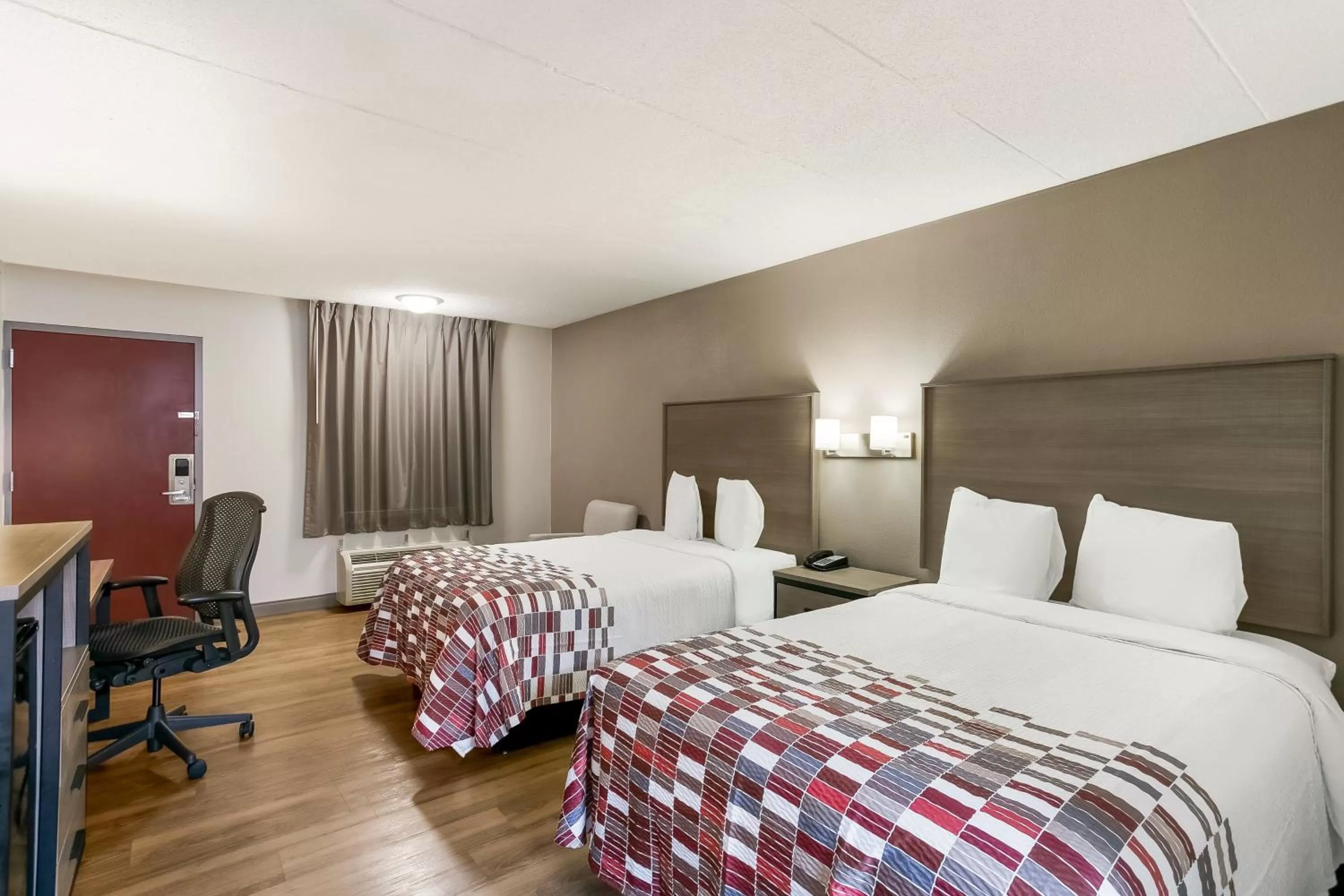 Deluxe Room with Two Double Beds Non-Smoking in Red Roof Inn Baltimore