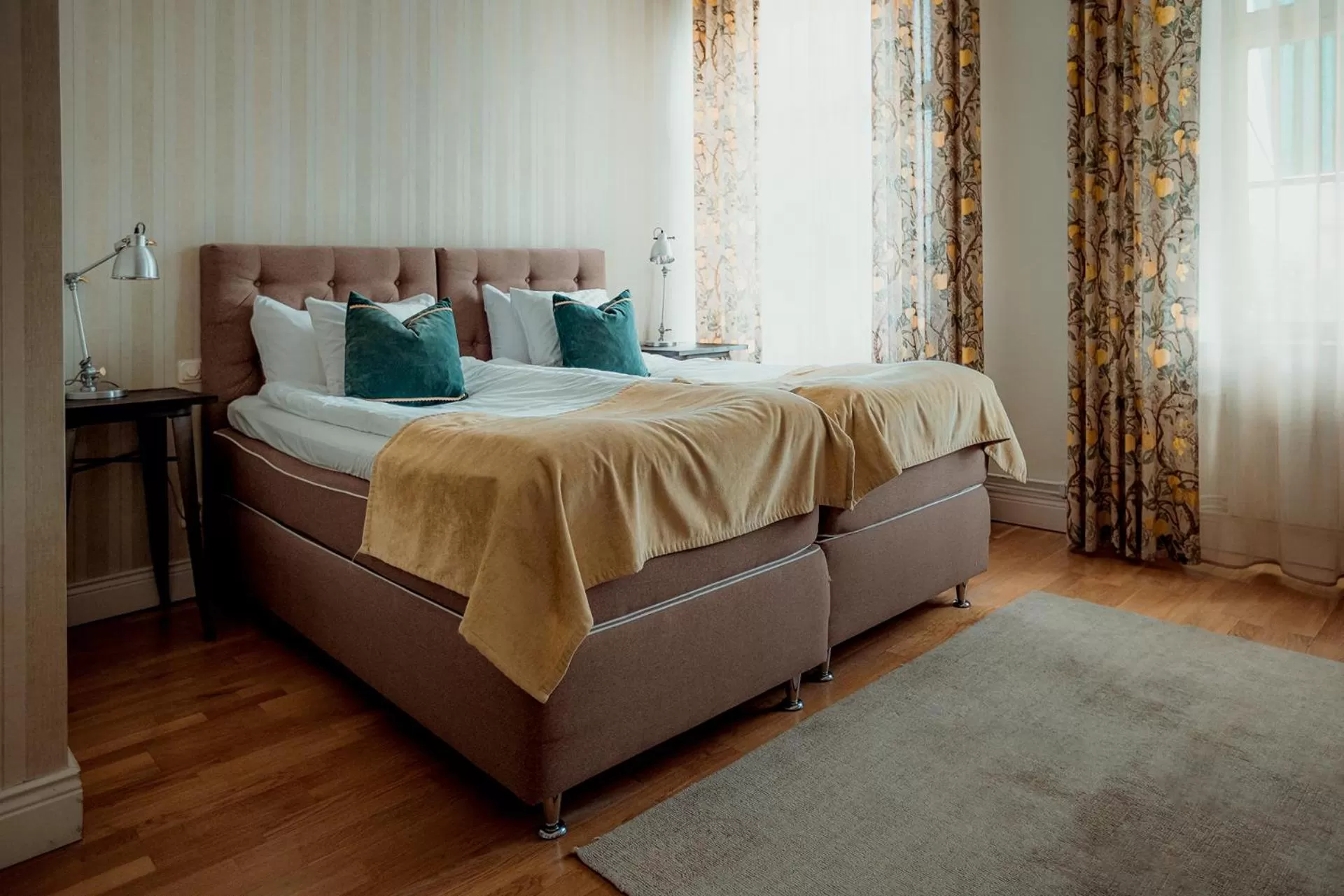 Superior Twin Room in Sunlight Hotel Conference & Spa