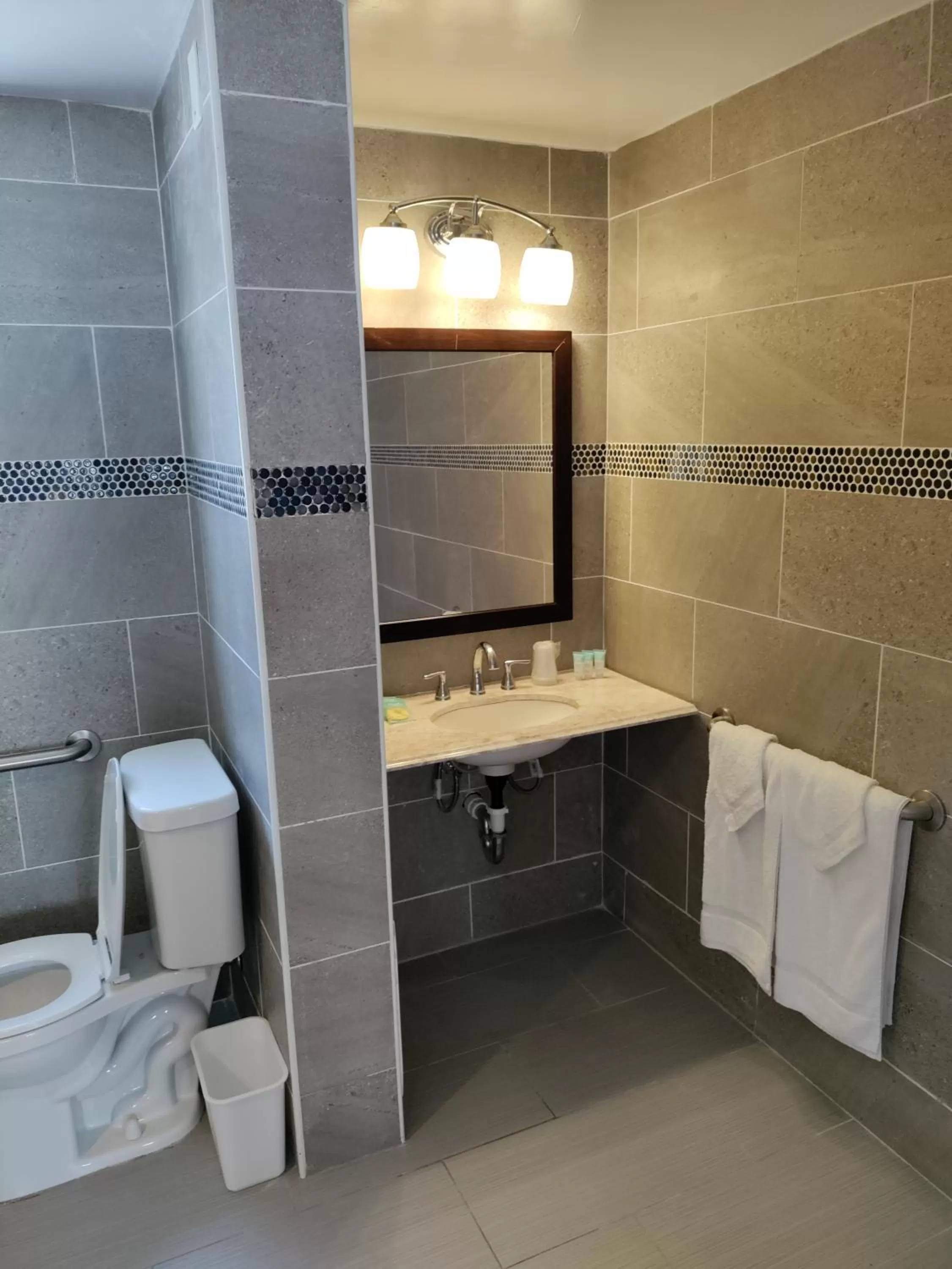 Triple Room - Disability Access in Sunset Beach Hotel