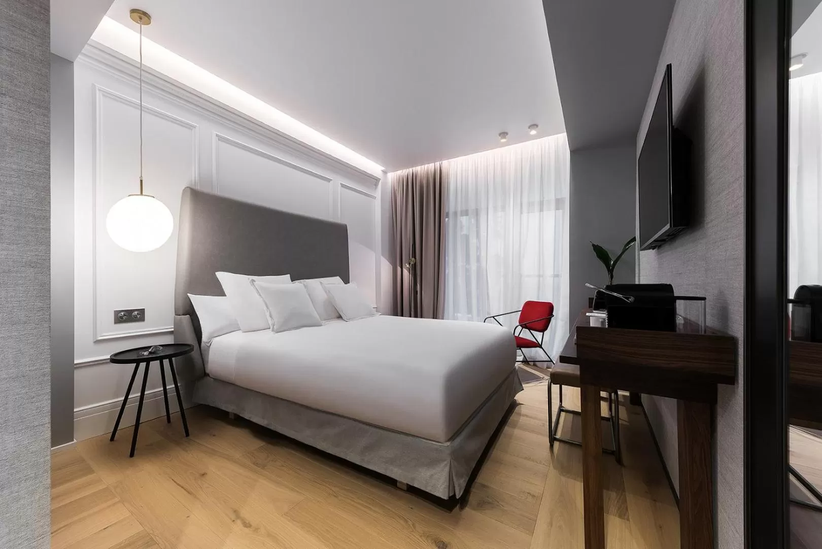 Economy Single Room in Hotel Riazor