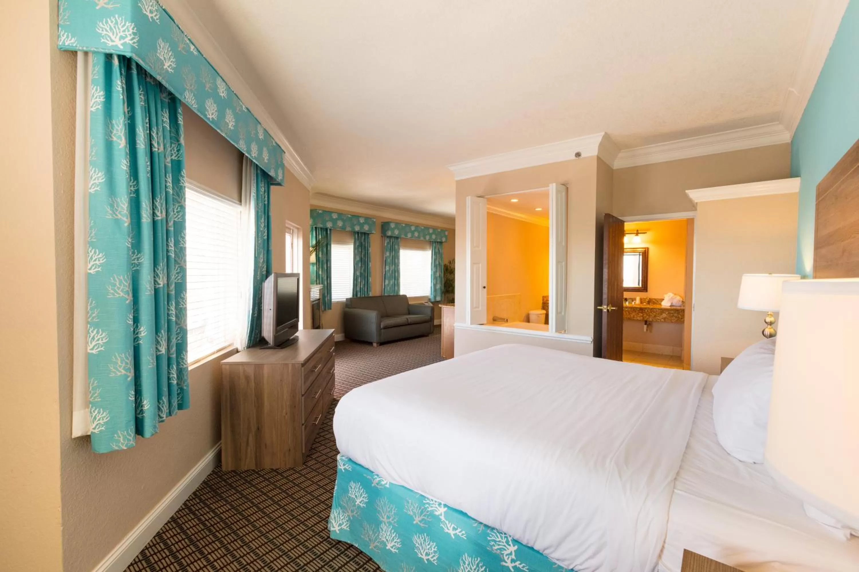 Junior Suite with Ocean View in Amelia Hotel at the Beach