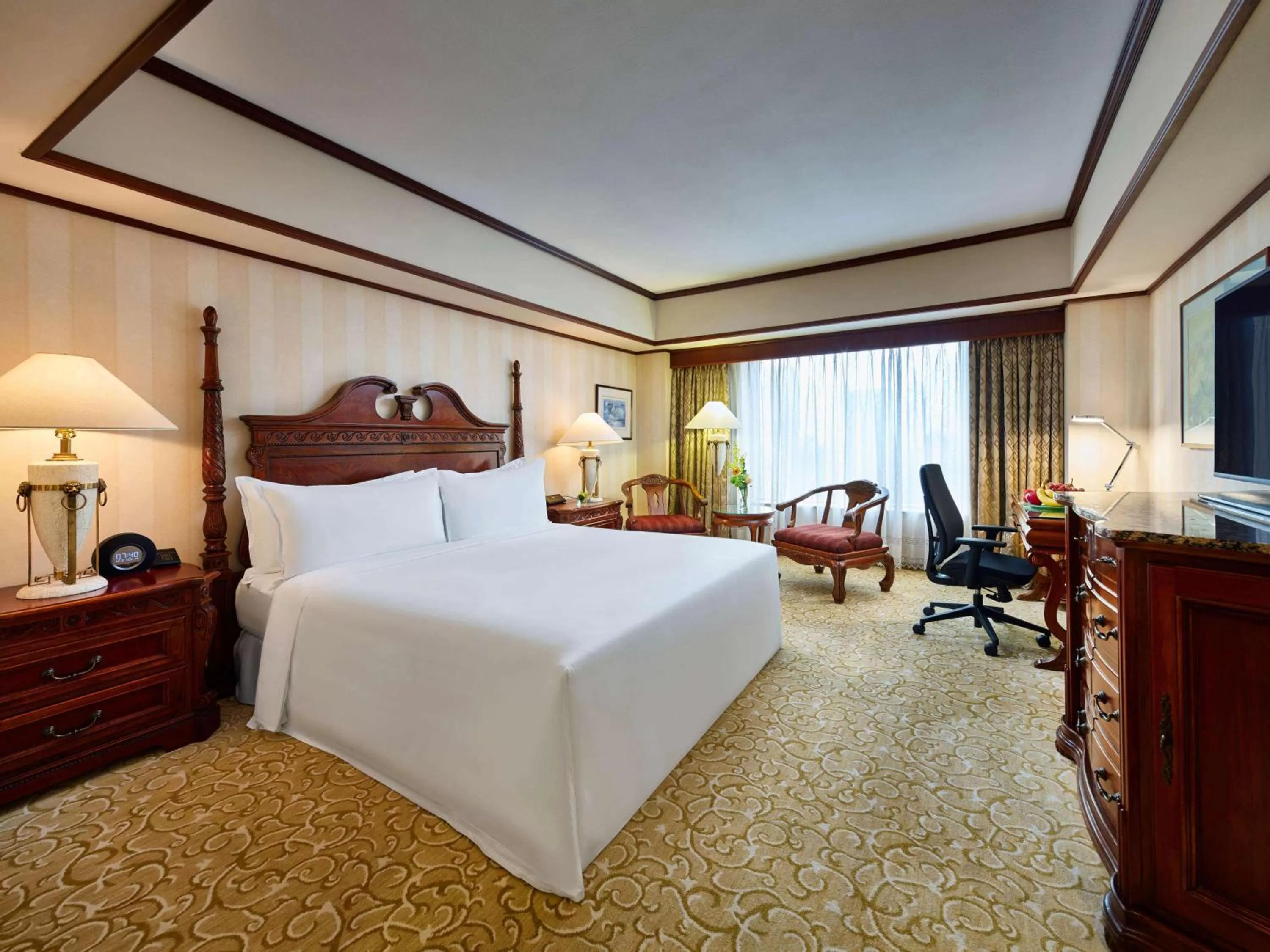 Club Single Room(Inclusive of Executive Lounge access) in Hongqiao Jin Jiang Hotel (Formerly Sheraton Shanghai Hongqiao Hotel)