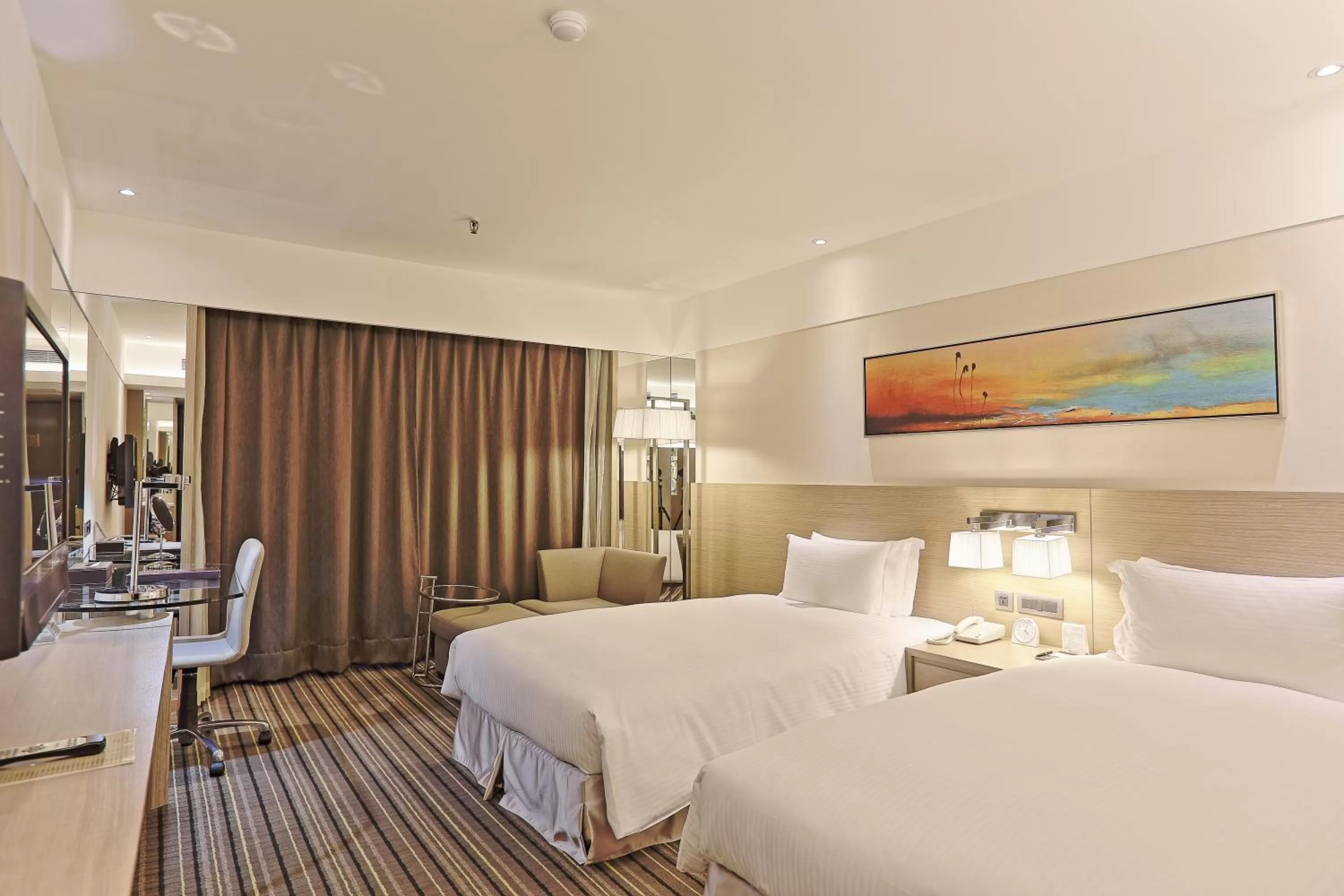 Photo of the whole room, Bed in Santos Hotel