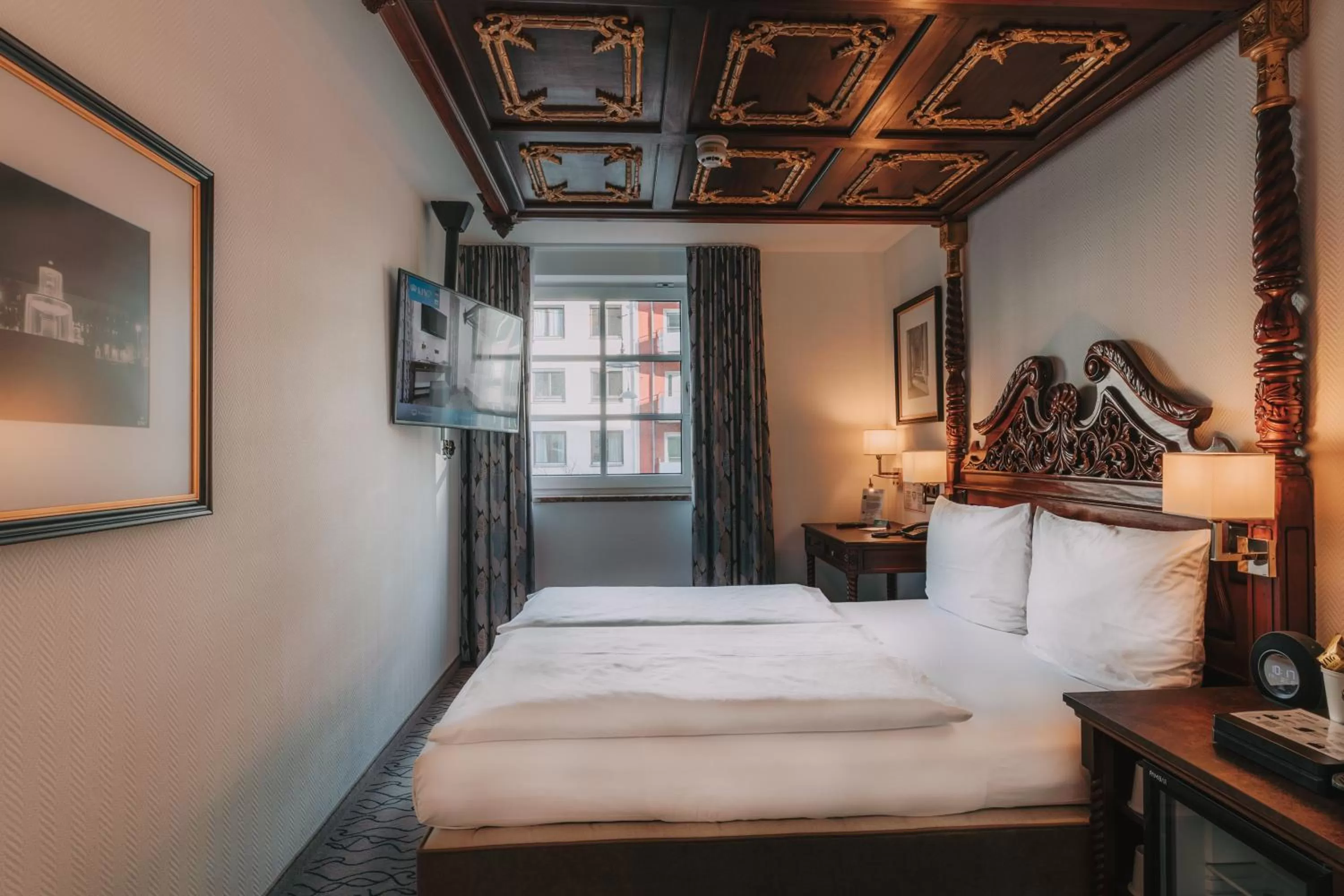 Comfort Double Room in King's Hotel Center Superior