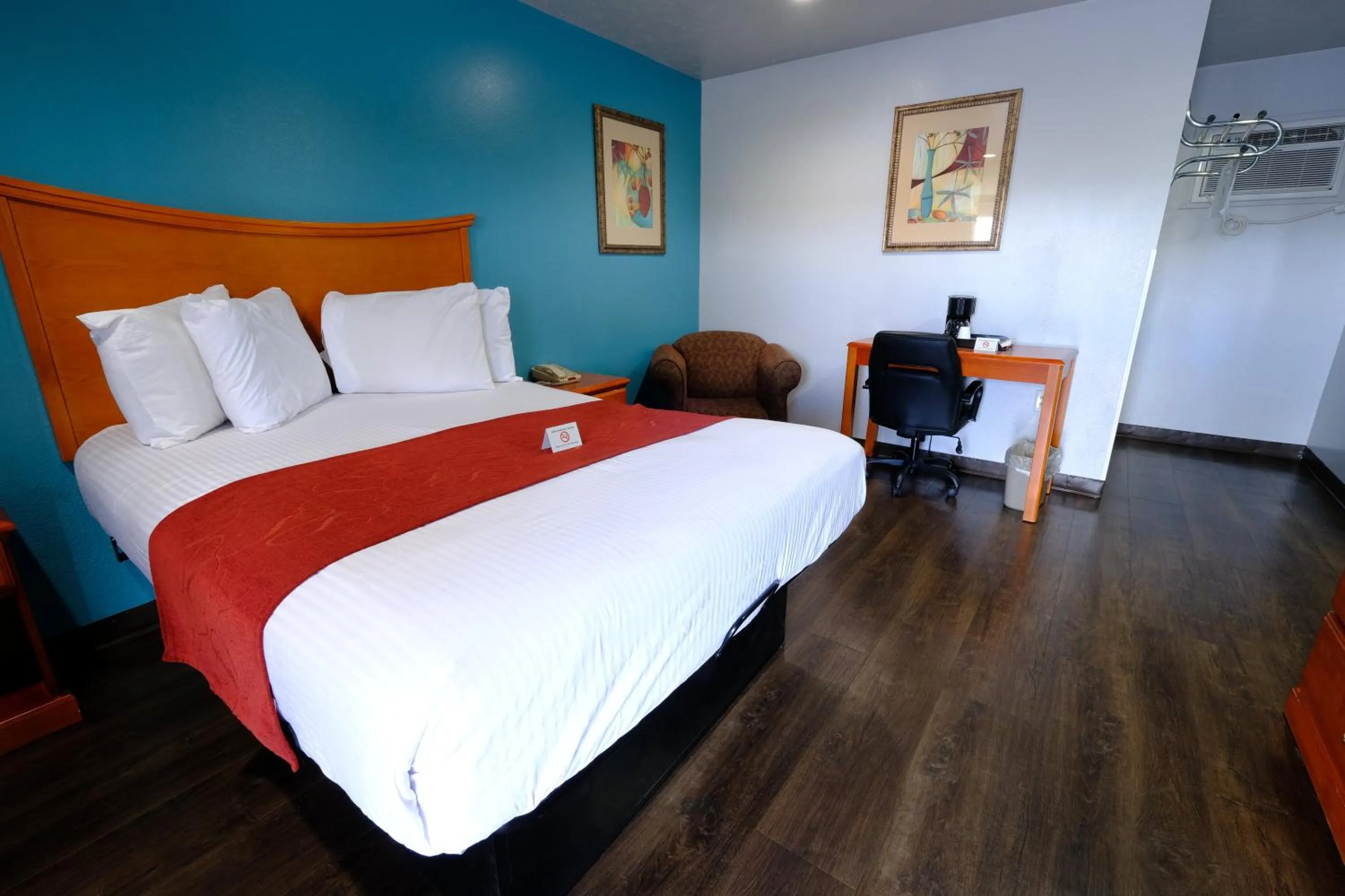 Queen Room - Non-Smoking in M Star Hotel Searcy