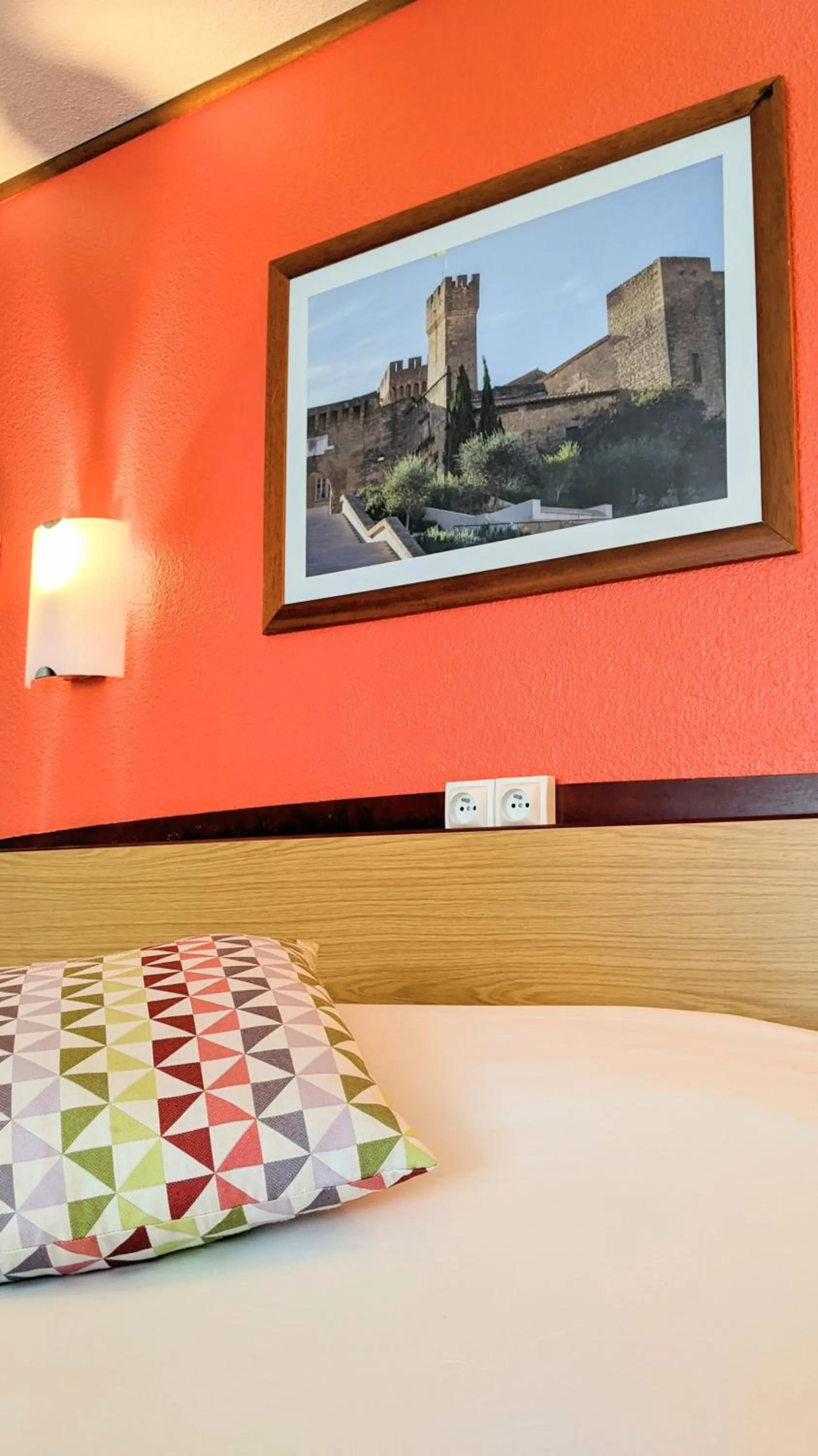 Double Room with Junior Bed in Campanile Salon-De-Provence