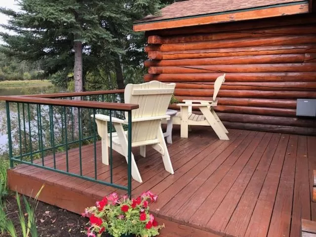 One-Bedroom Bungalow in Pike's Waterfront Lodge