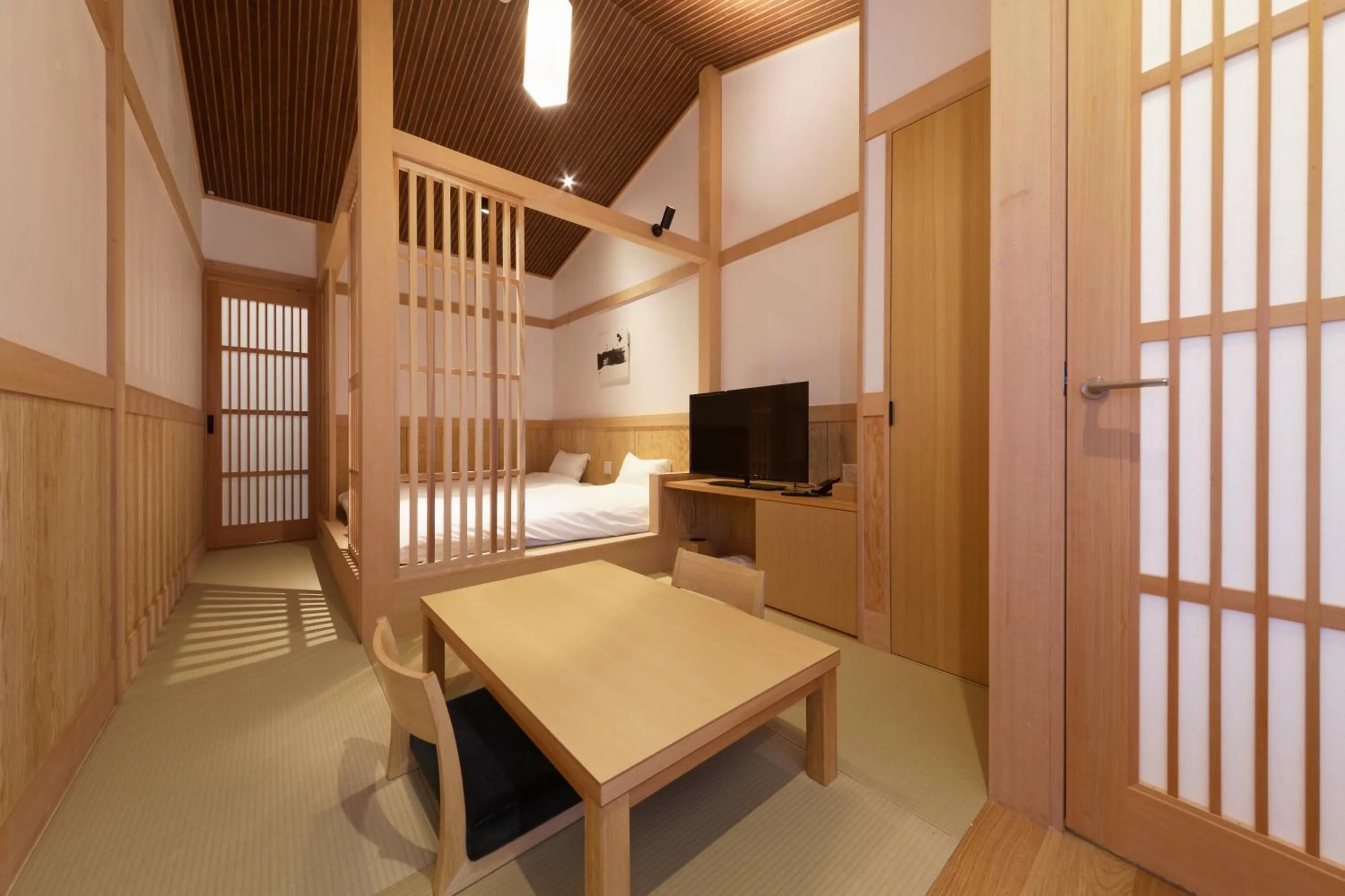 Twin Room with Private Bathroom - Included free drink in Susukinohara Ichinoyu