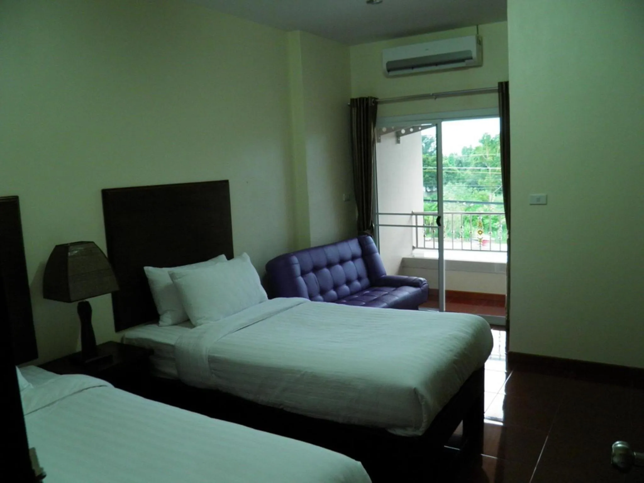 Standard Twin Room in Ruen Narisra Resort