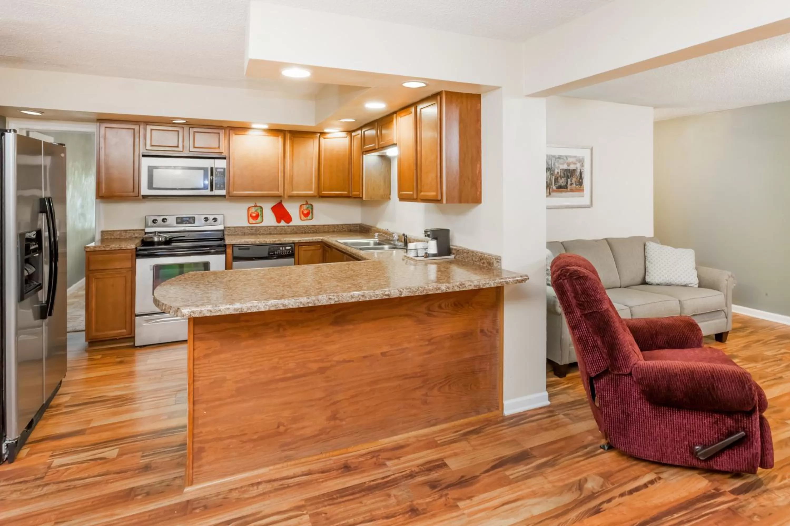 King Suite With Two King beds Non Smoking in Baymont by Wyndham Peoria