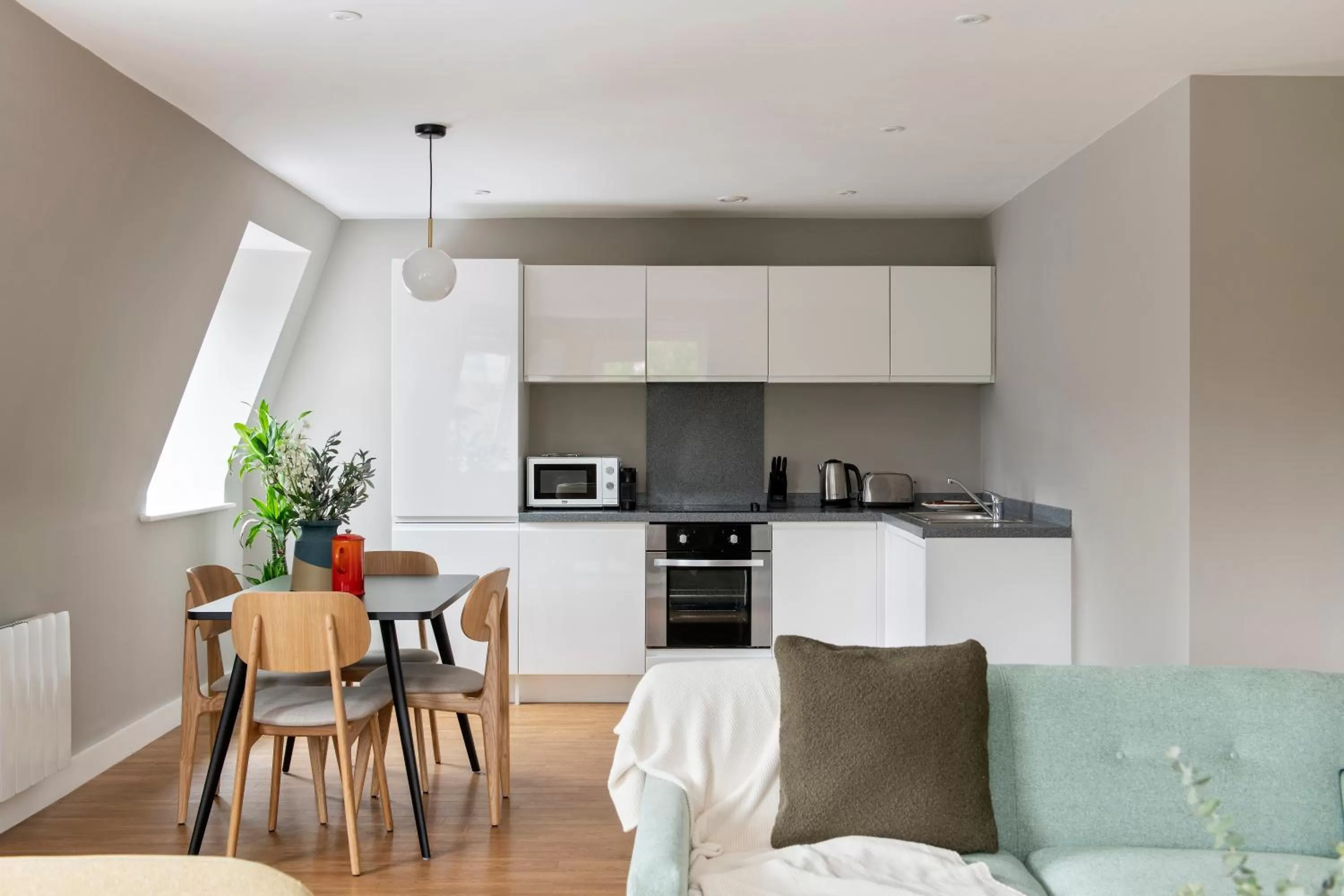 Cove Minshull Street