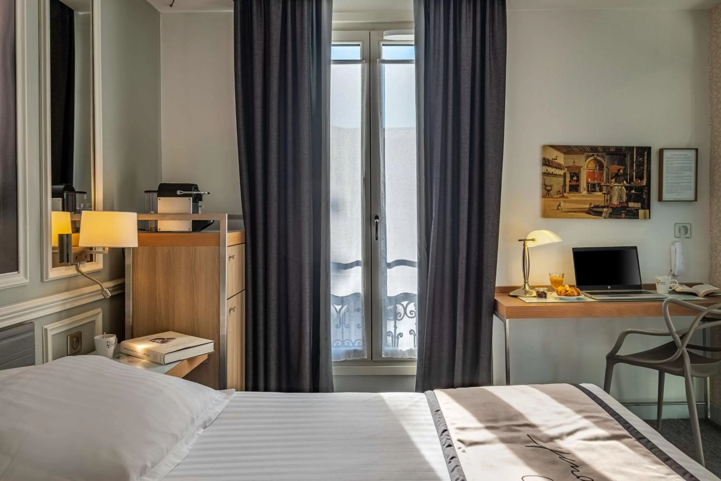 Superior Double Room in Hotel Litteraire Le Swann, BW Premier Collection