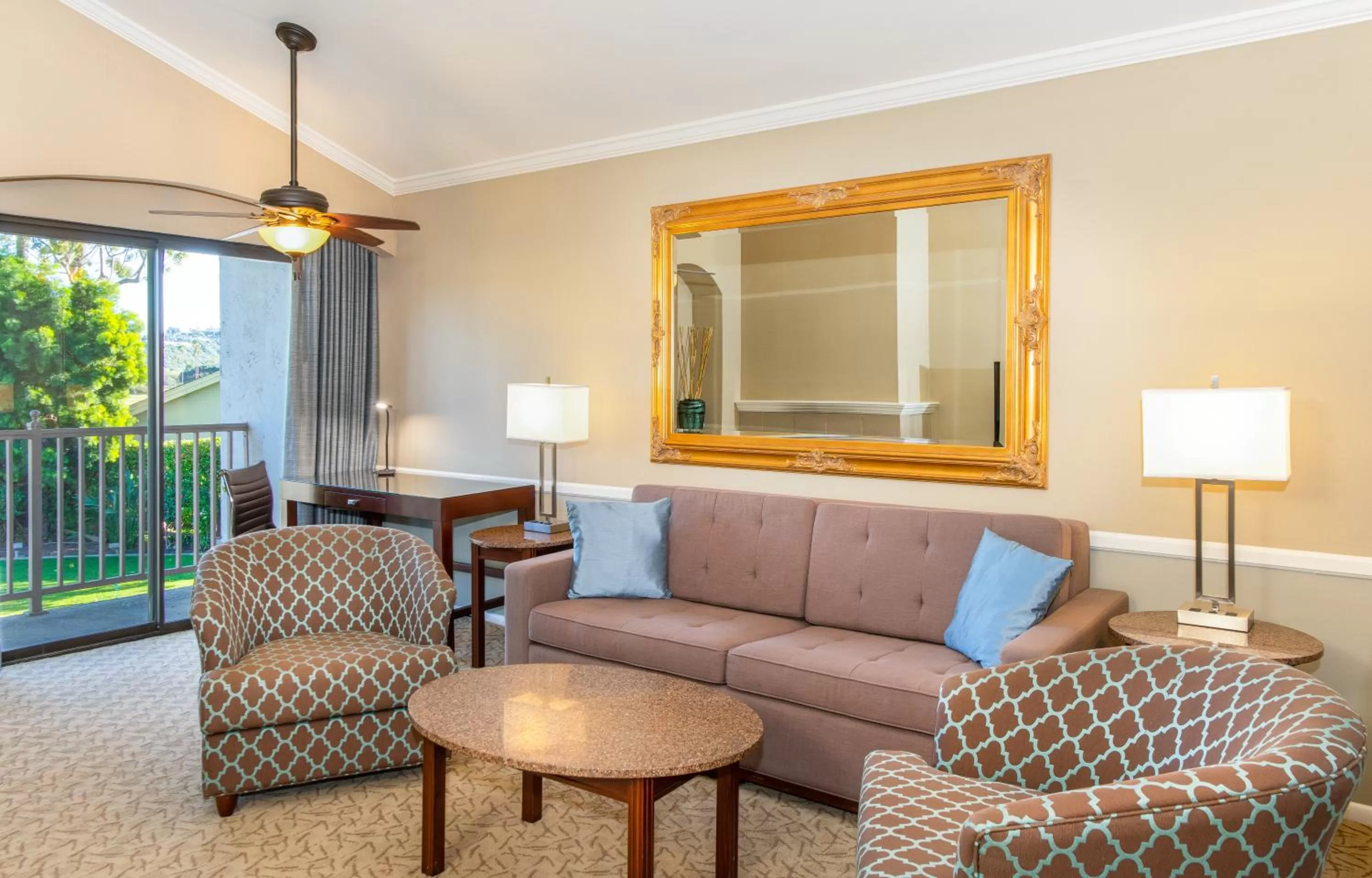Queen Suite in Morgan Run Resort