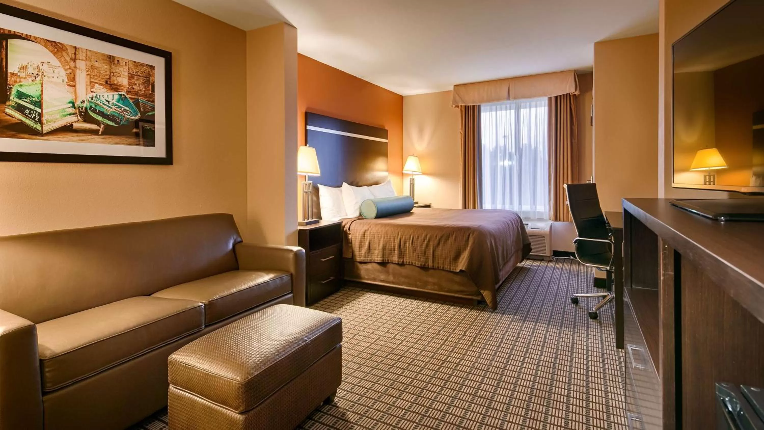 King Suite - Non Smoking in Best Western Plus Pontoon Beach