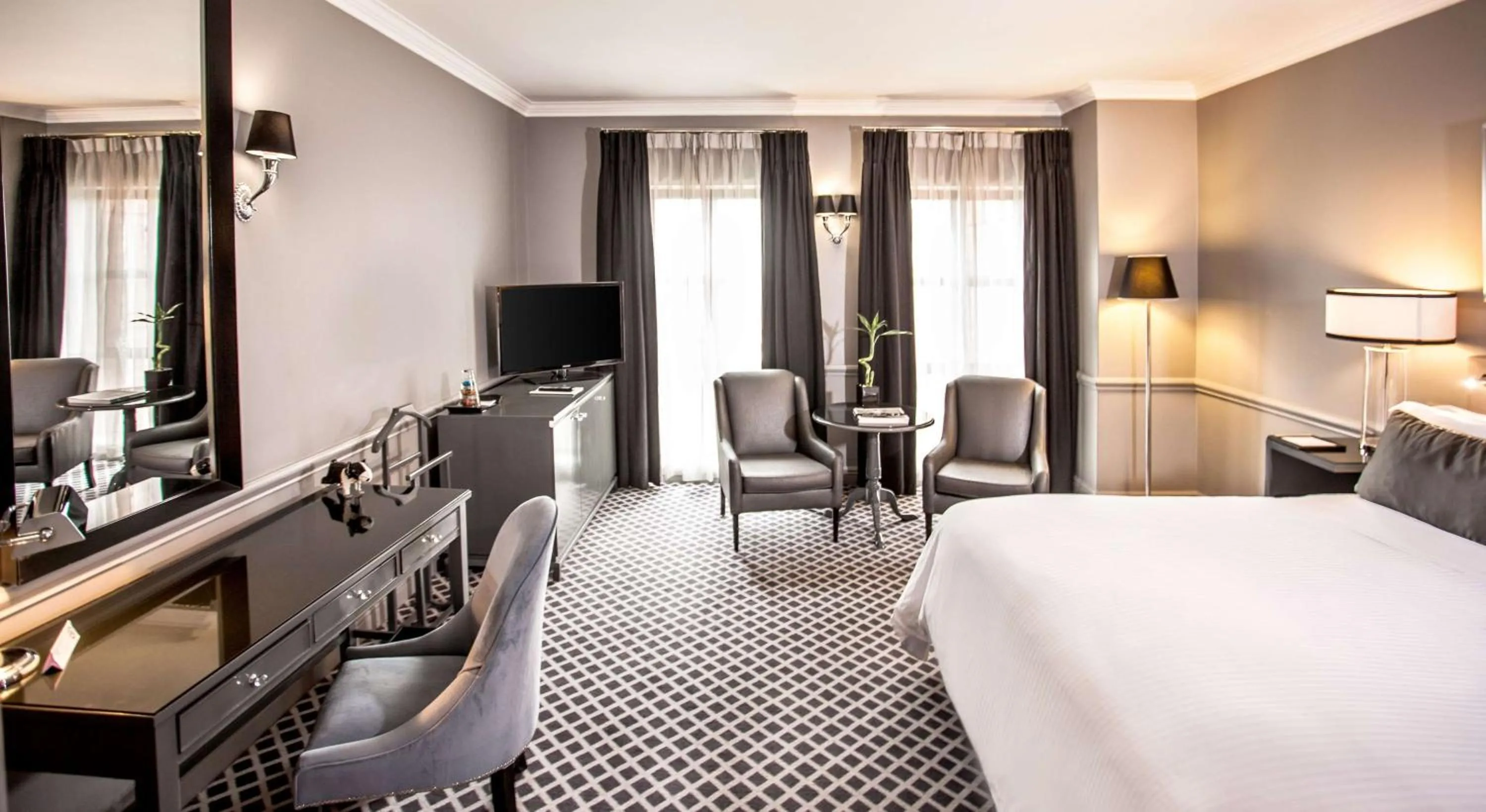 Deluxe Room King Bed in 54 on Bath, Johannesburg Rosebank