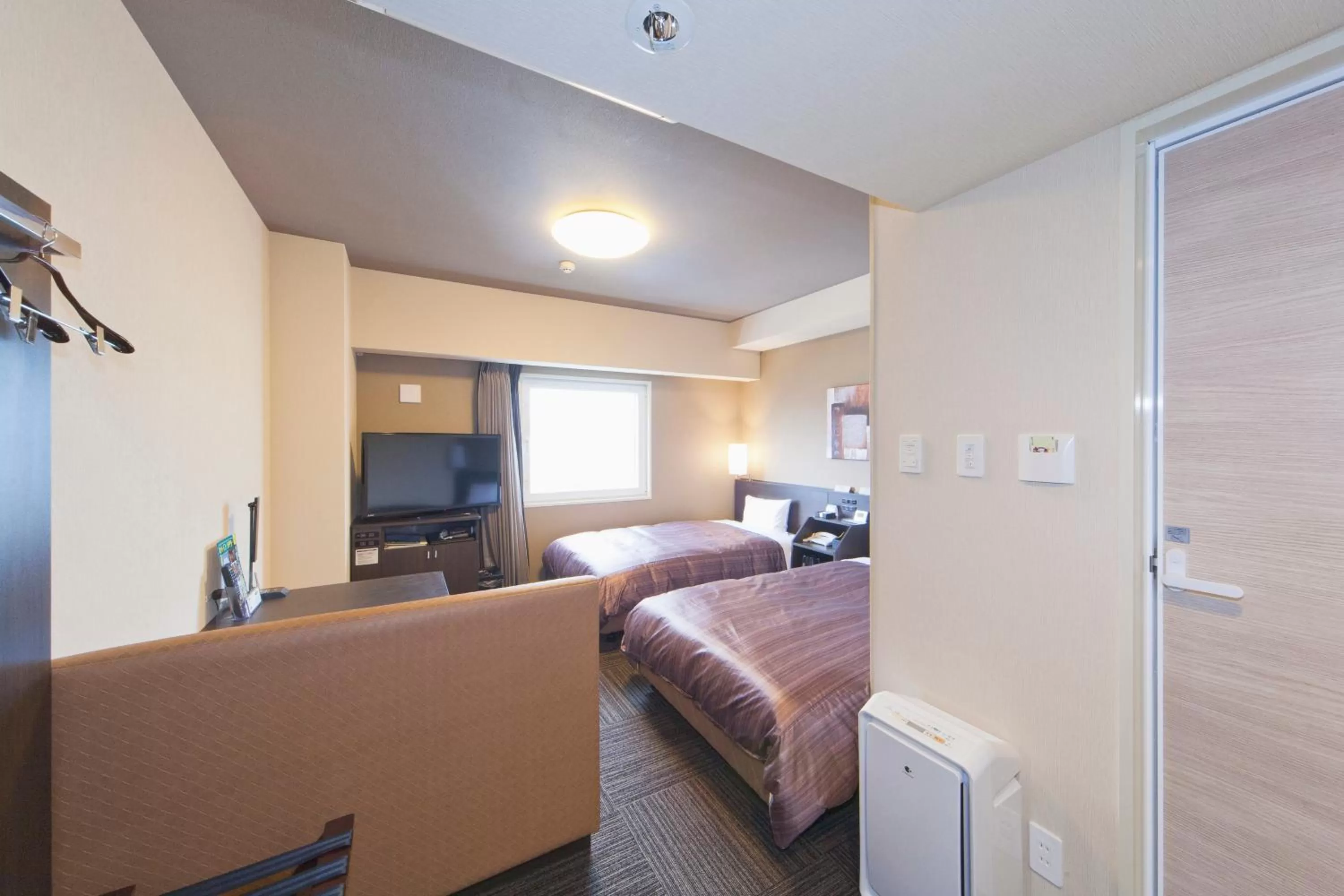 Twin Room - single occupancy - Smoking in Hotel Route-Inn Saiki Ekimae