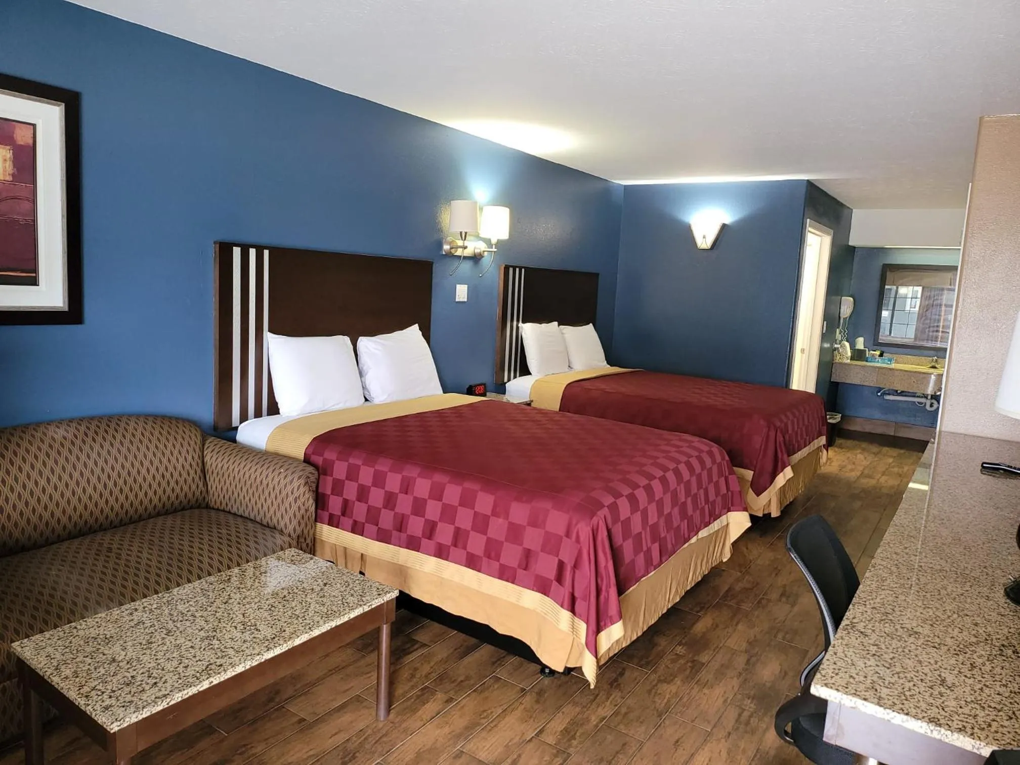 Queen Room with Two Queen Beds in Texas Inn and Suites Raymondville
