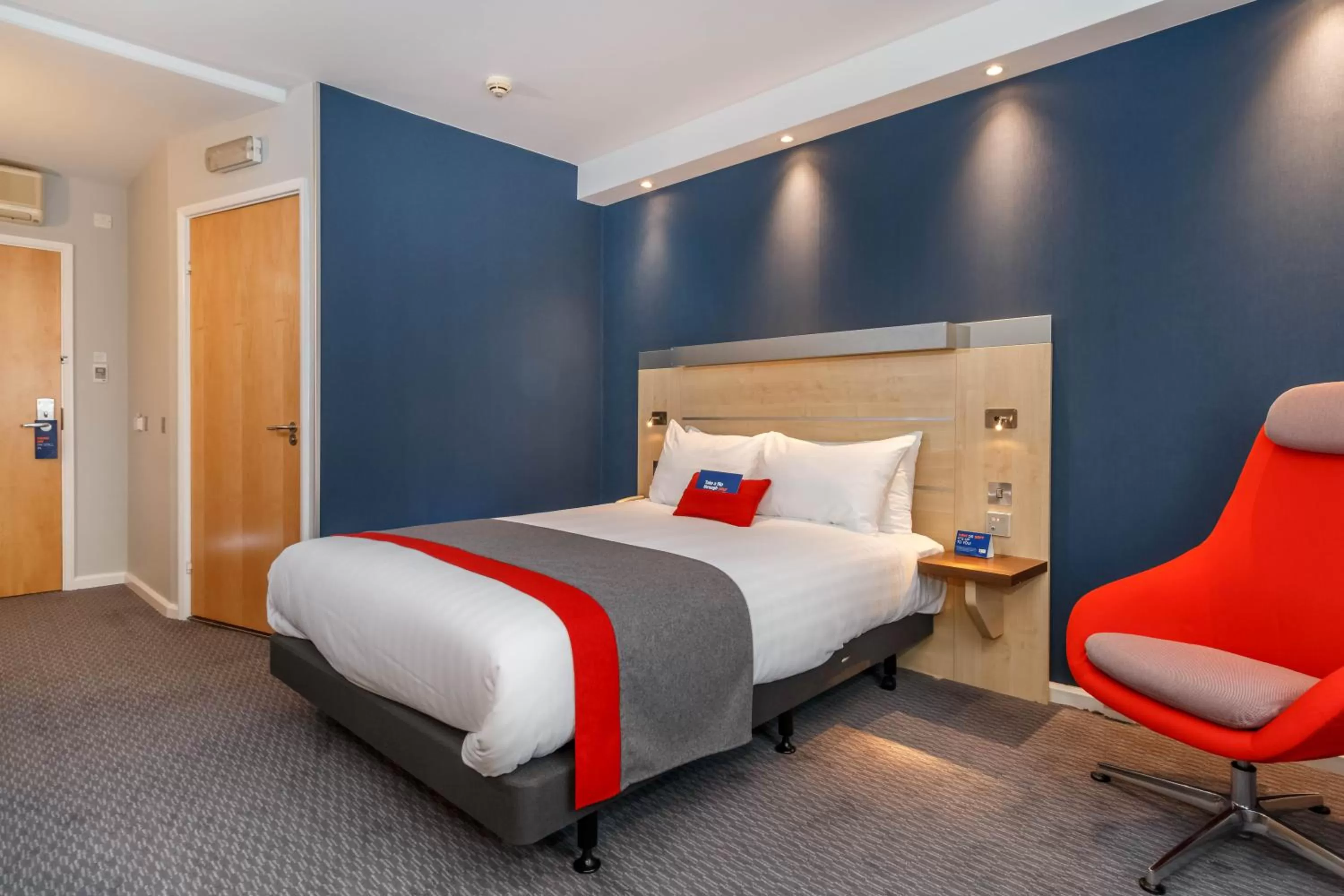 Double Room - Disability Access in Holiday Inn Express Walsall M6, J10, an IHG Hotel