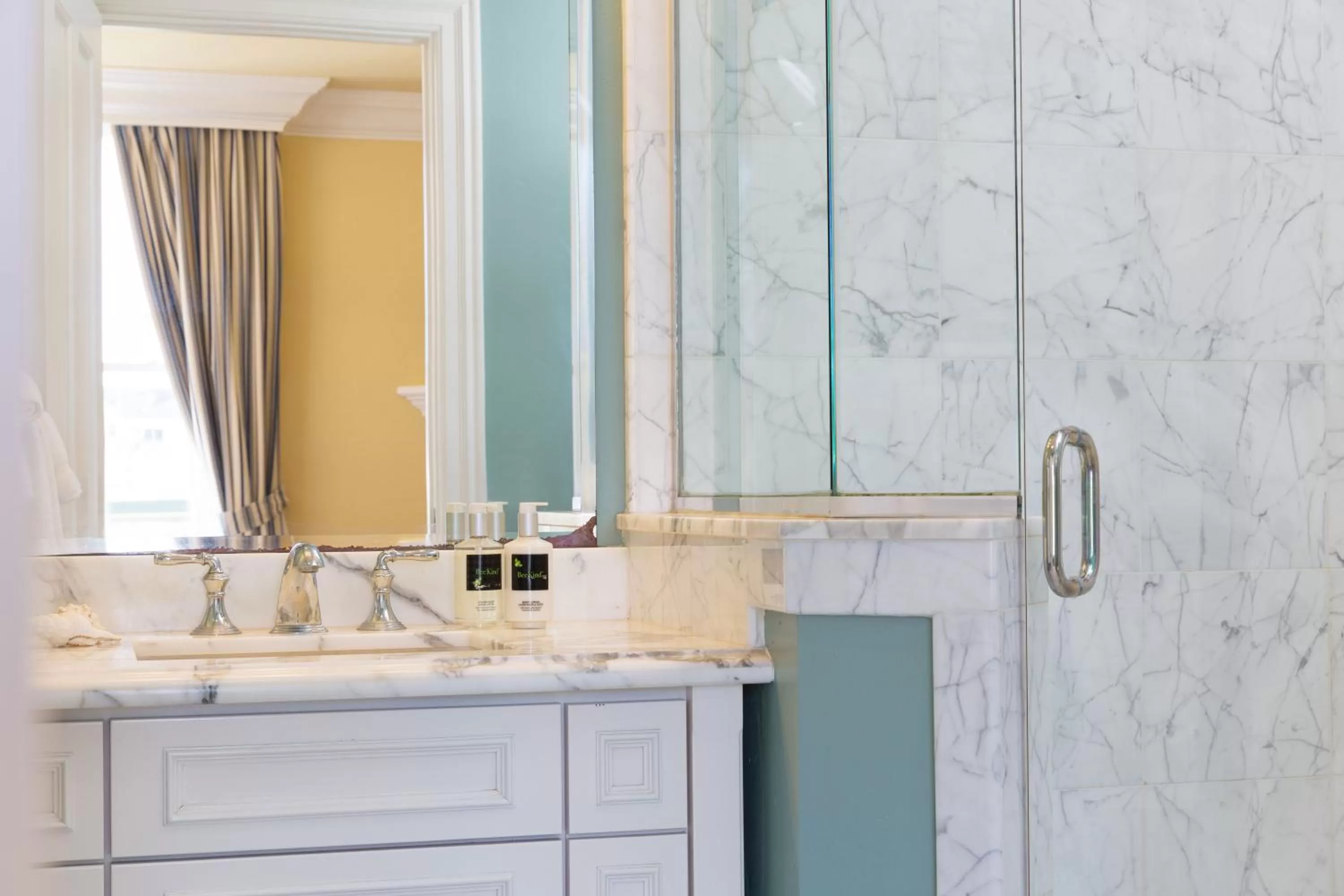 Deluxe King  in West Cliff Inn, A Four Sisters Inn