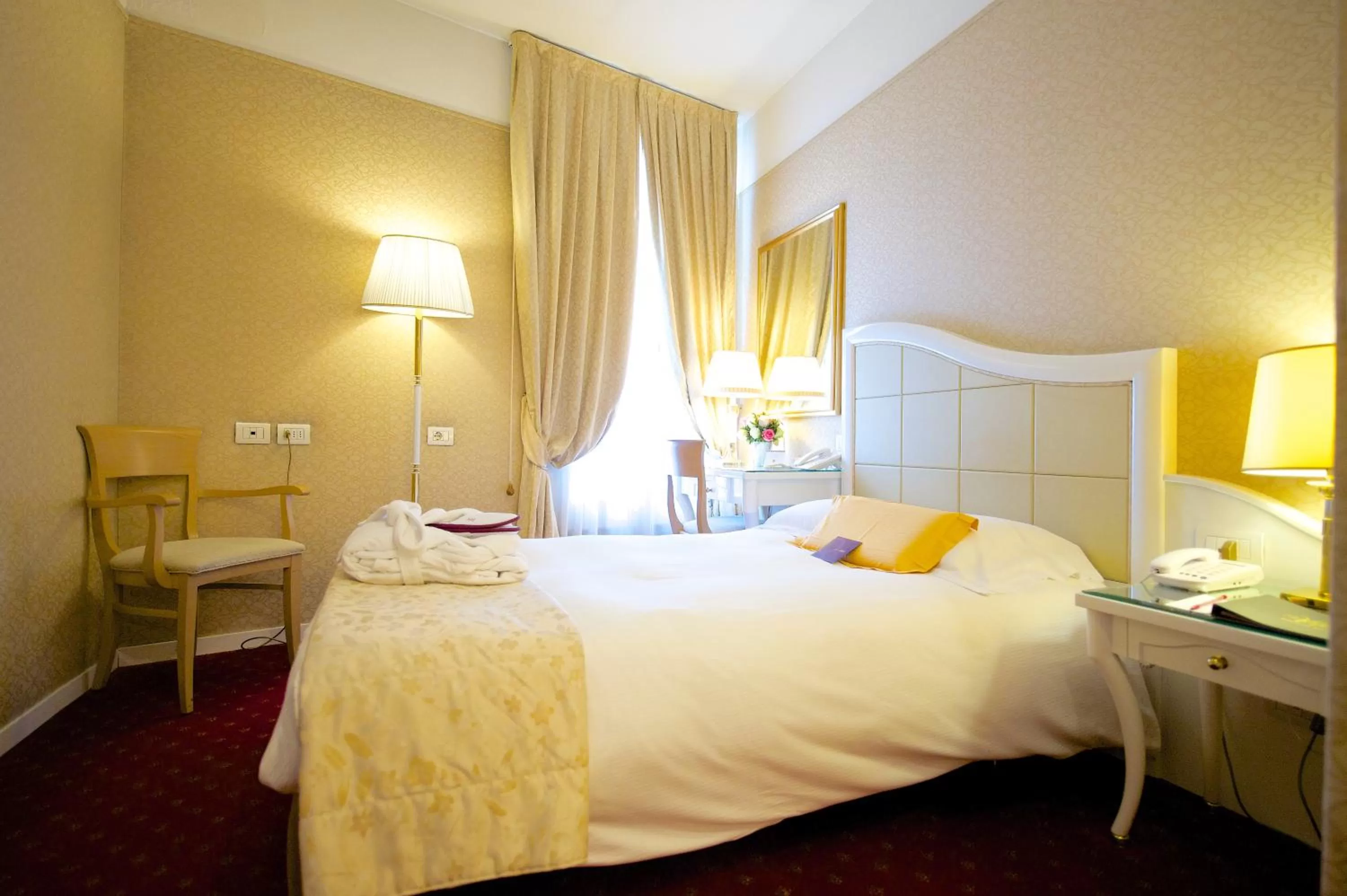 Single Room in Hotel Mercure Milano Centro