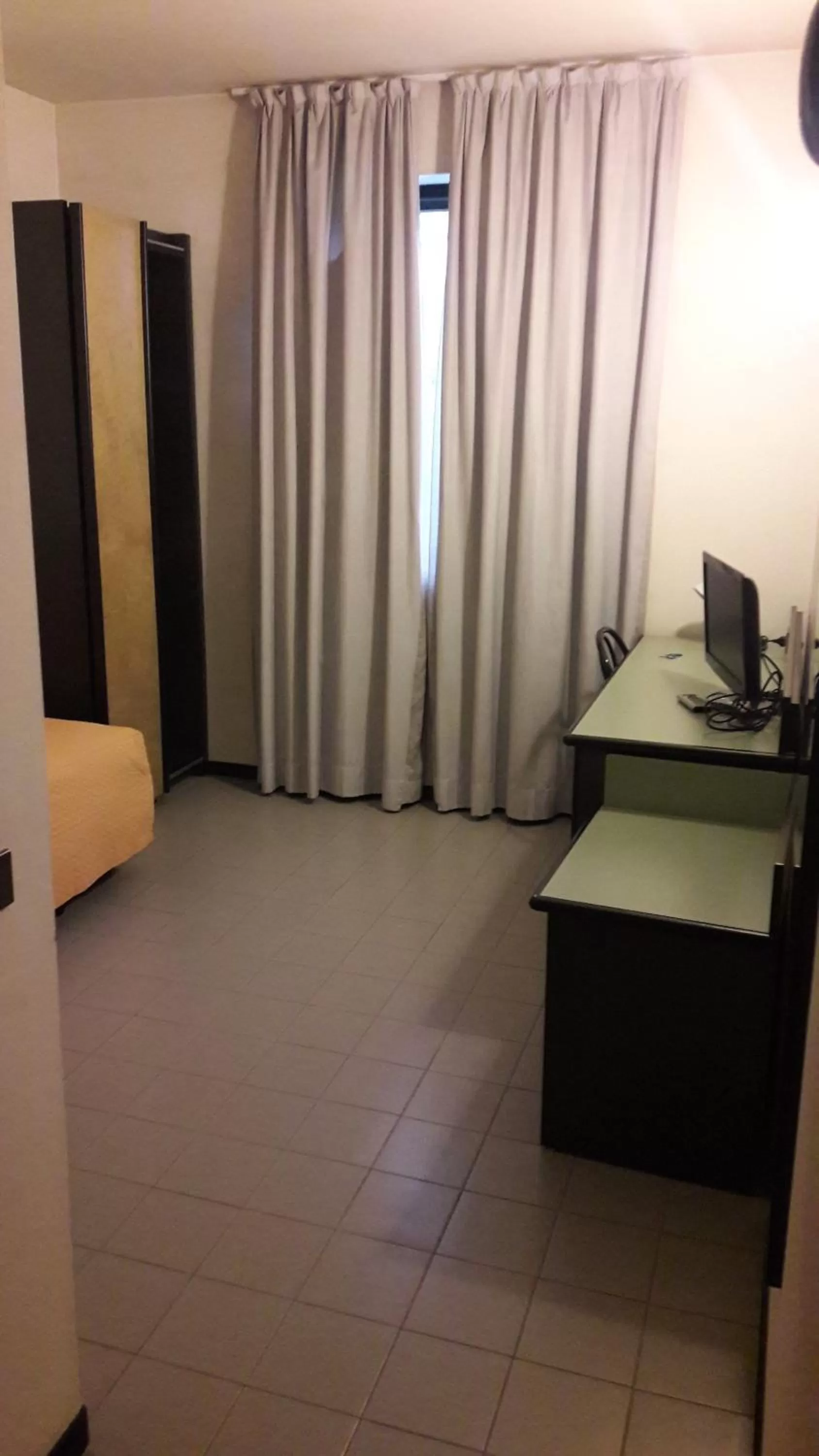 Single Room - Disability Access in Art & Hotel Treviolo