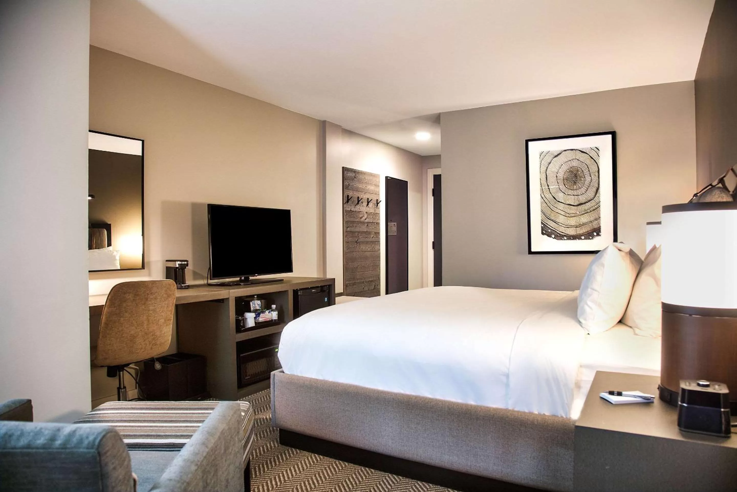 King Room - Non-Smoking in The Inn at Riverwalk