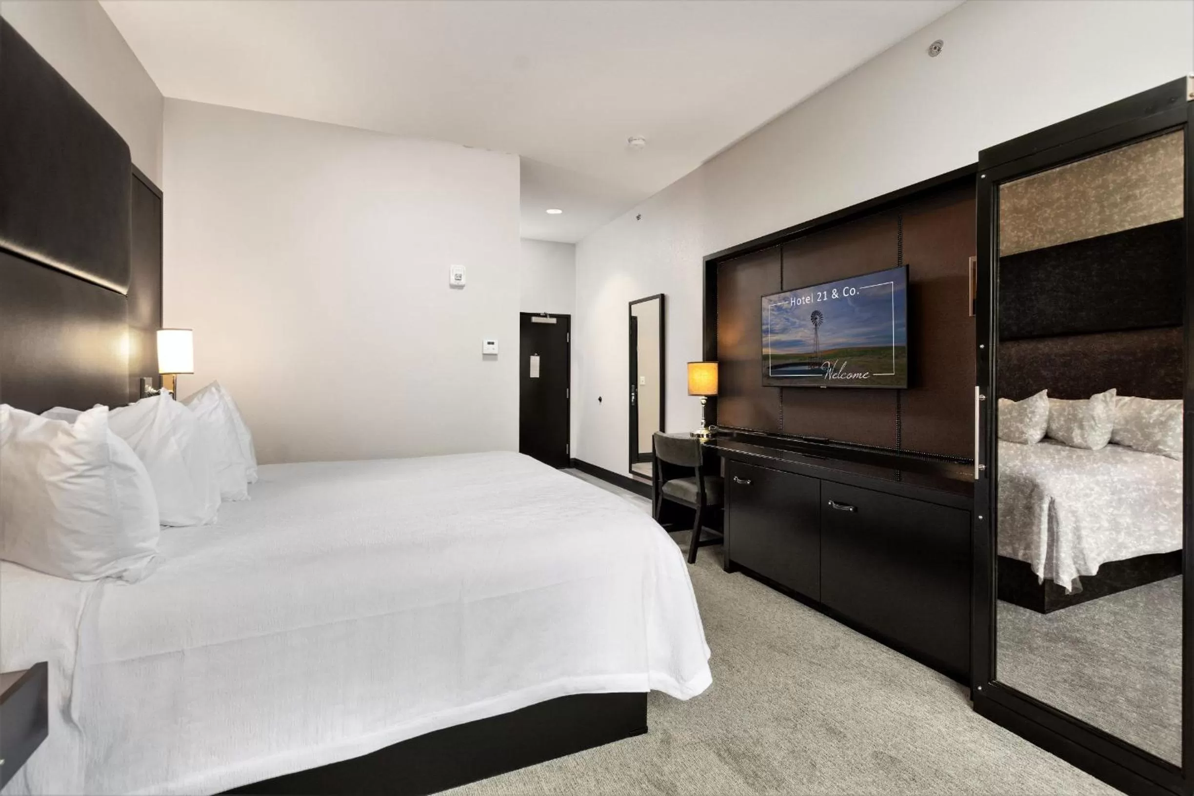 King Room - single occupancy in Hotel 21