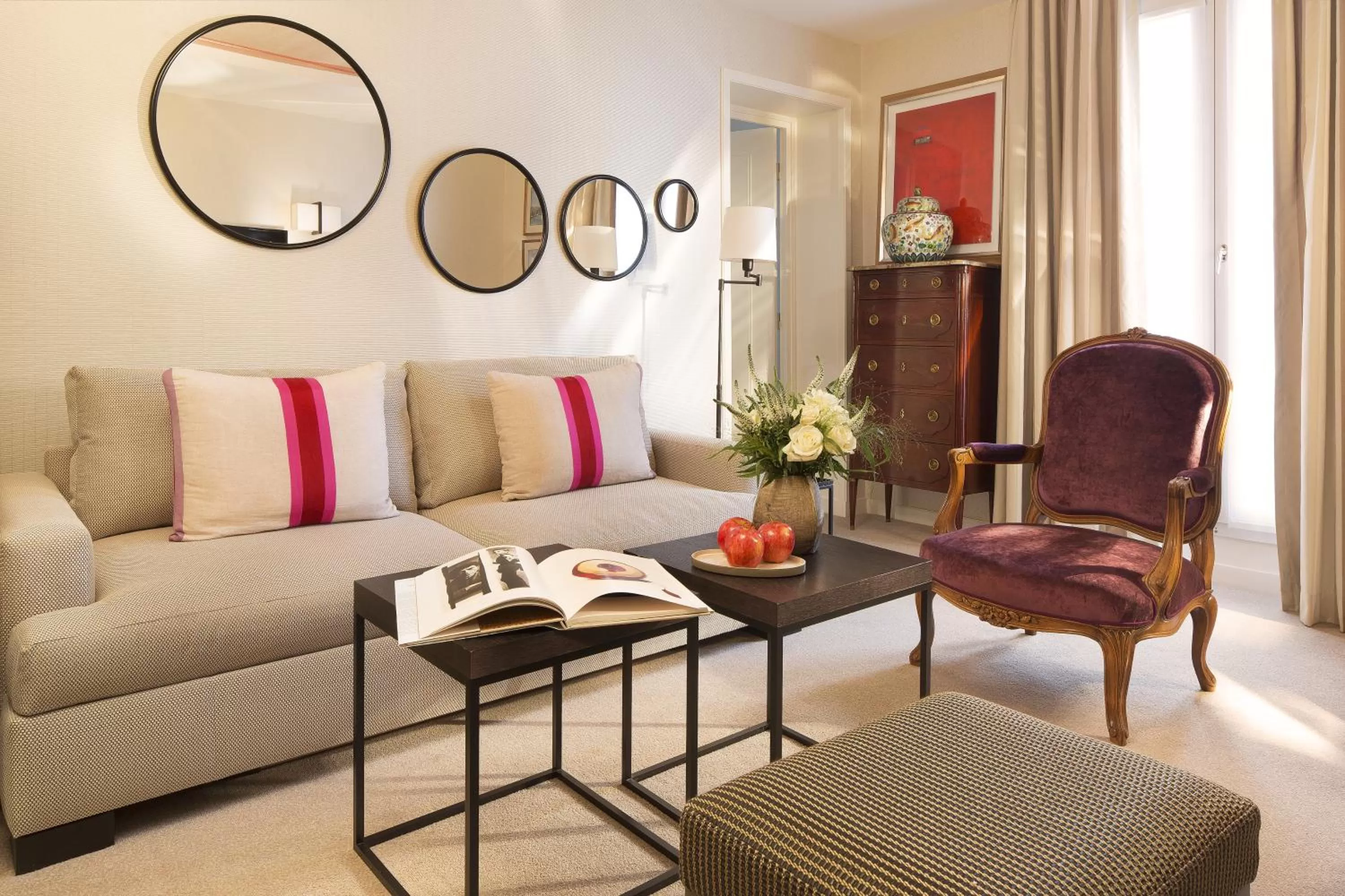 Deluxe Apartment (4 Adults + 2 Children)  in Balmoral Champs Elysées