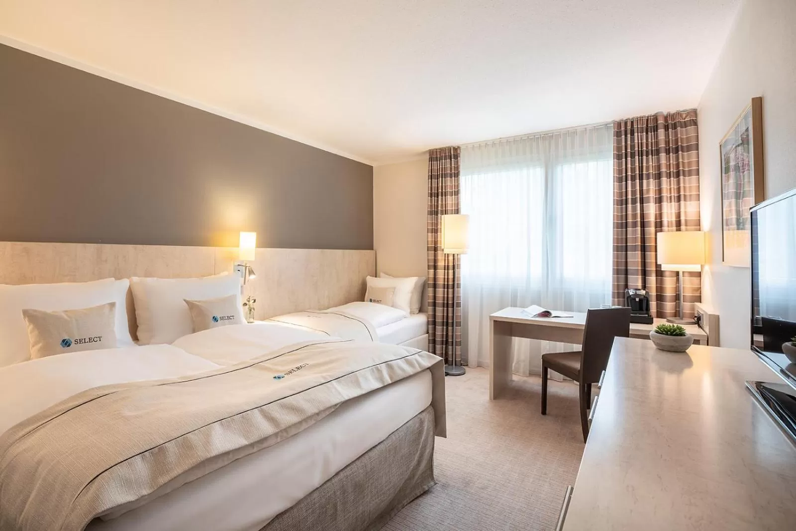 Triple Room in Garner Hotel Mainz by IHG