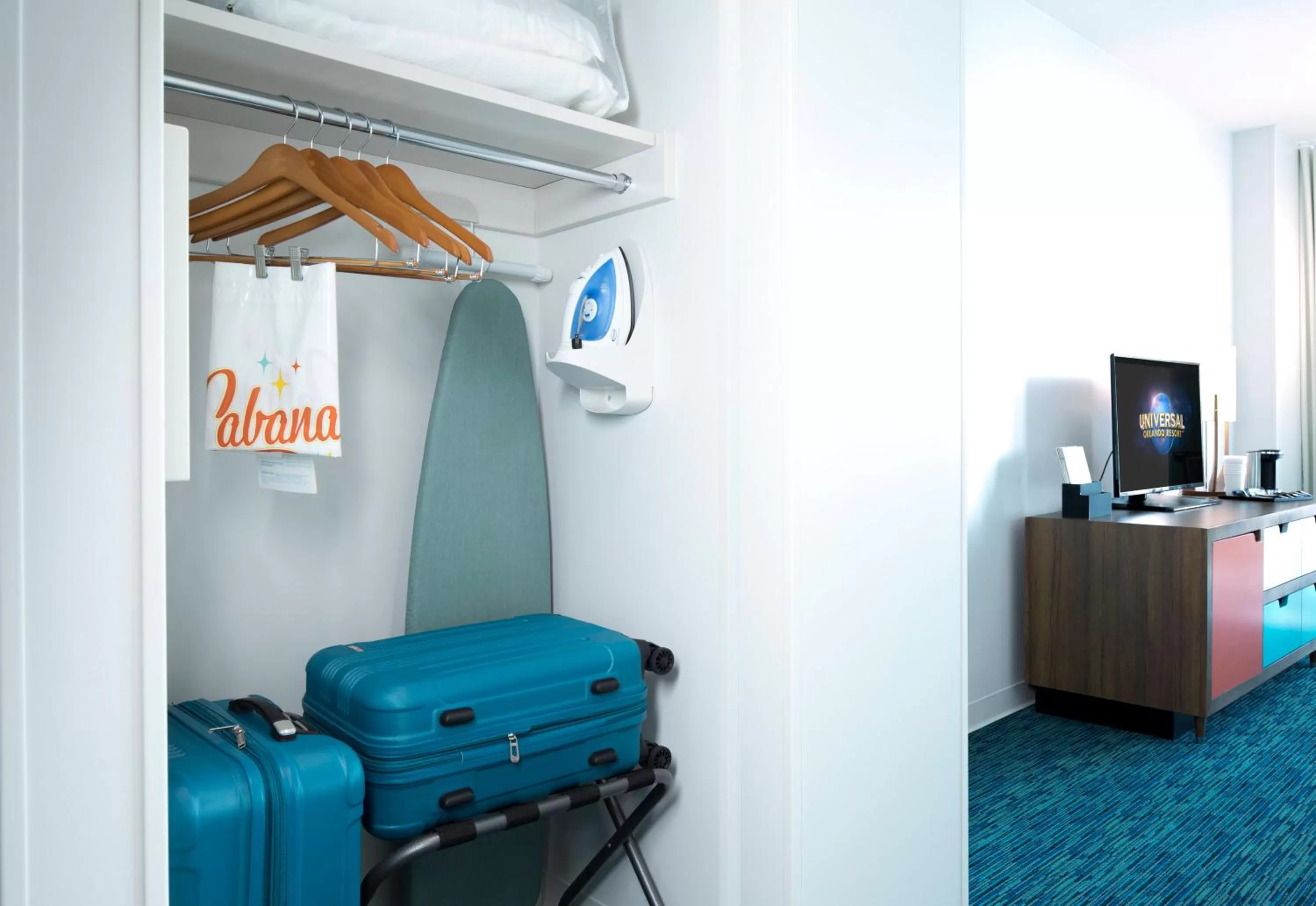 Standard Room with Water Park View (Includes Early Park Admission) in Universal's Cabana Bay Beach Resort