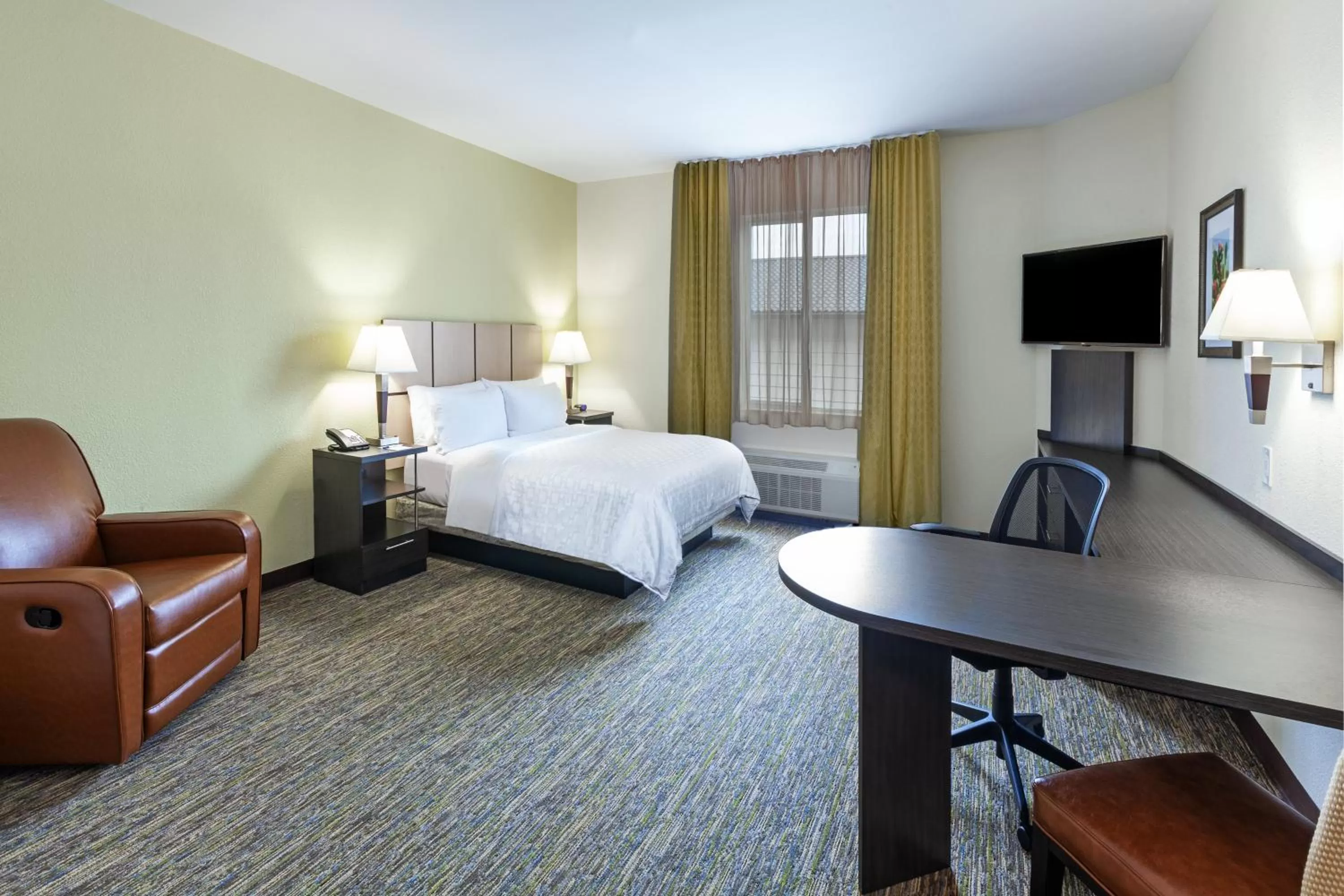 King Studio Suite with Mobility Accessible Tub - Non-Smoking in Candlewood Suites Houston - Spring by IHG