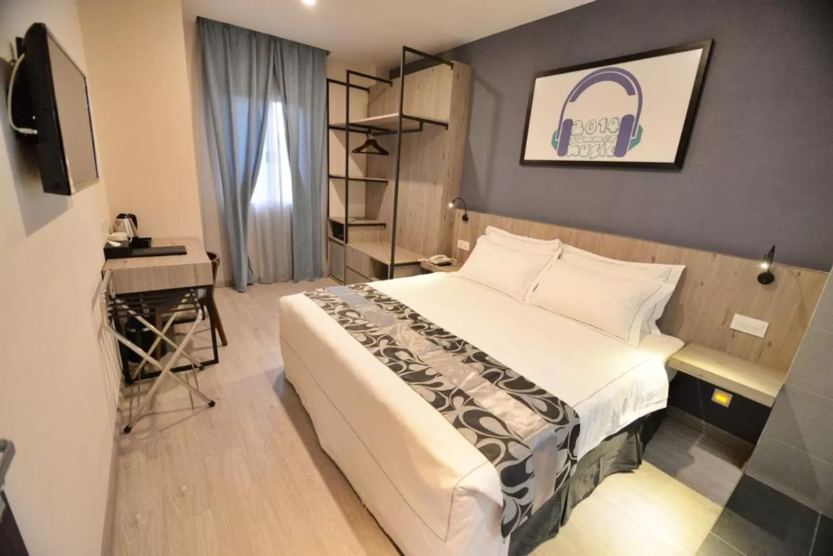 Superior King Room in Diamond Inn