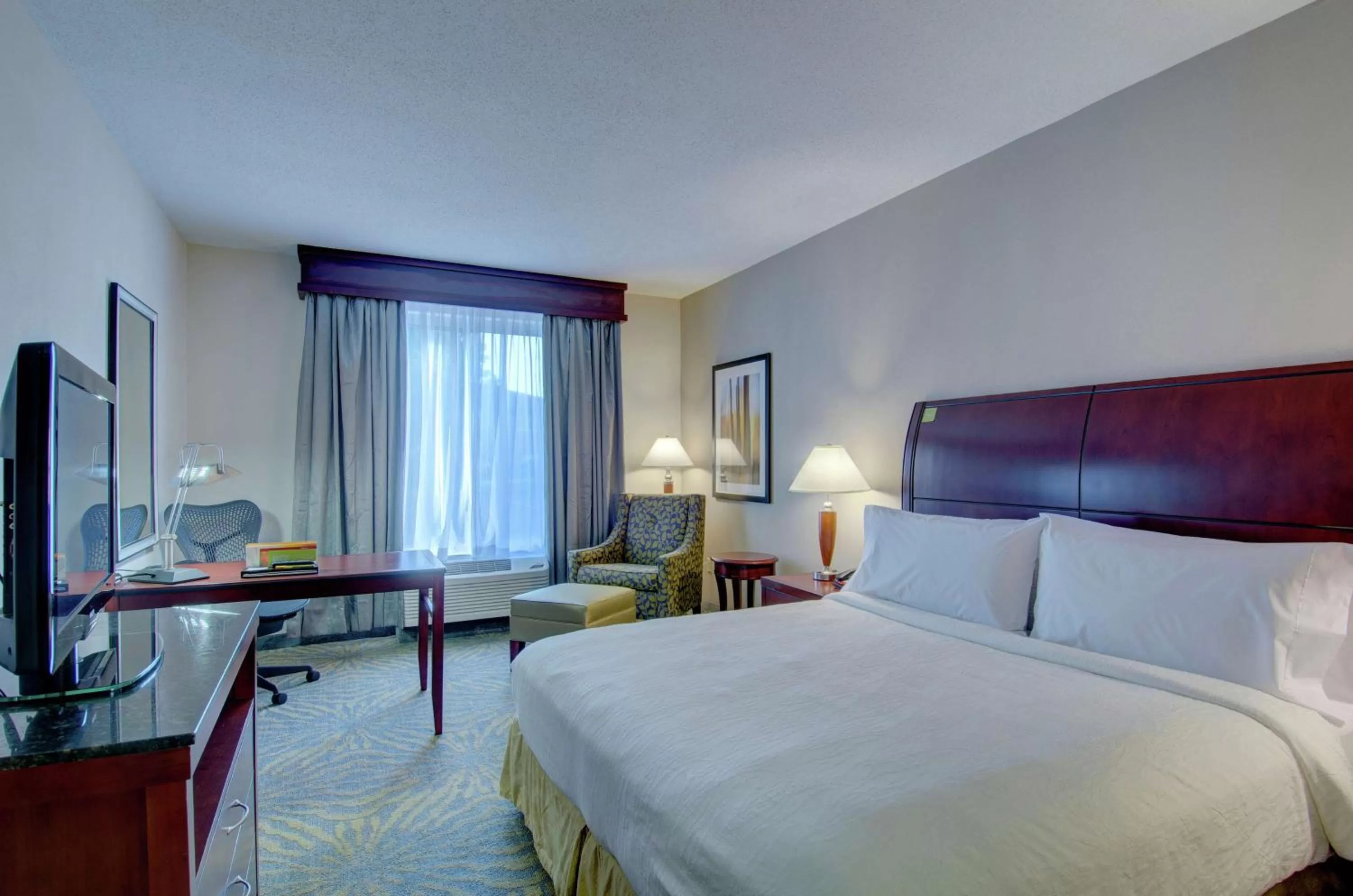 Premium King Room in Hilton Garden Inn Norwalk