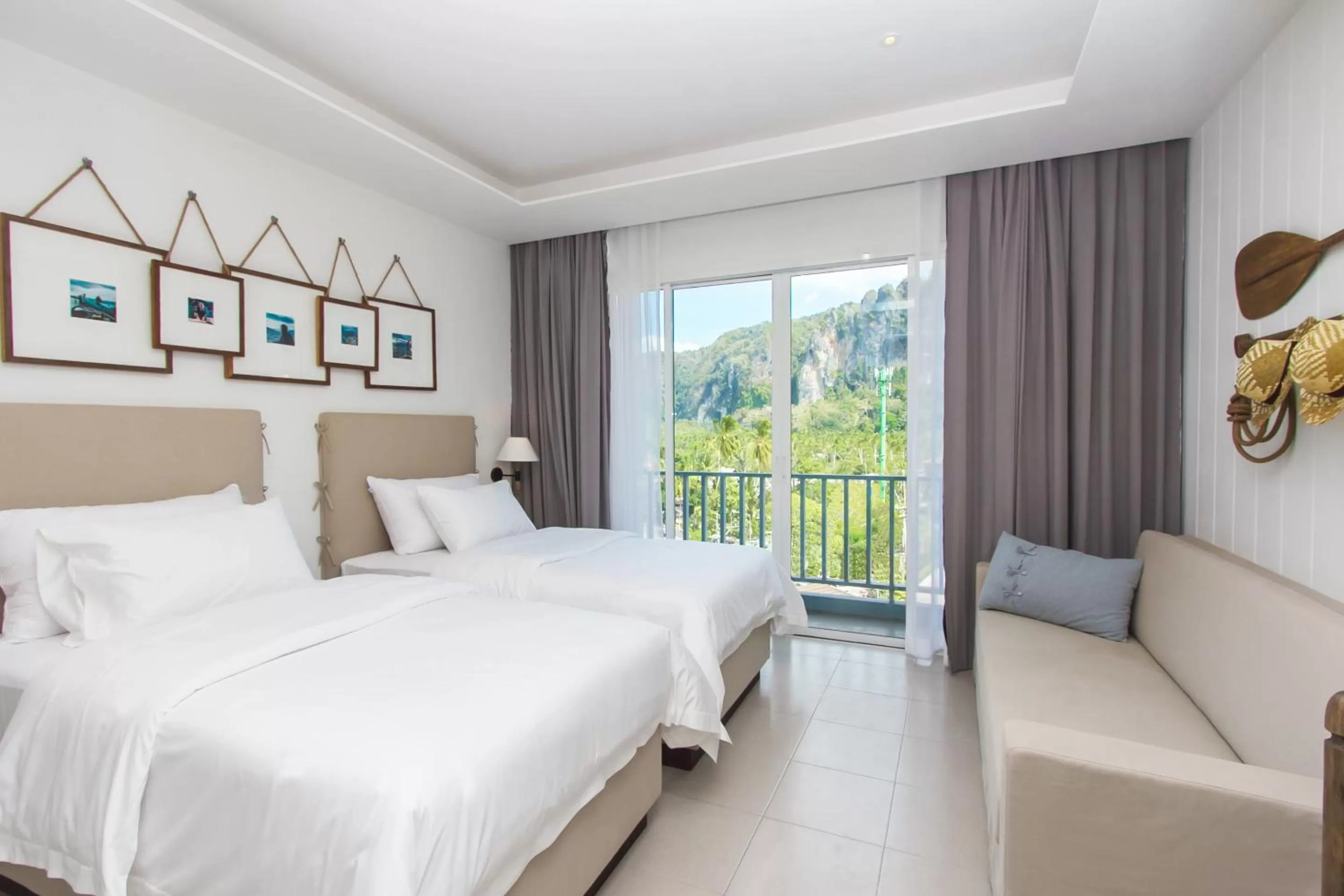 Deluxe Double Room or Twin Room with Cliff View in Marina Express-Fisherman Aonang