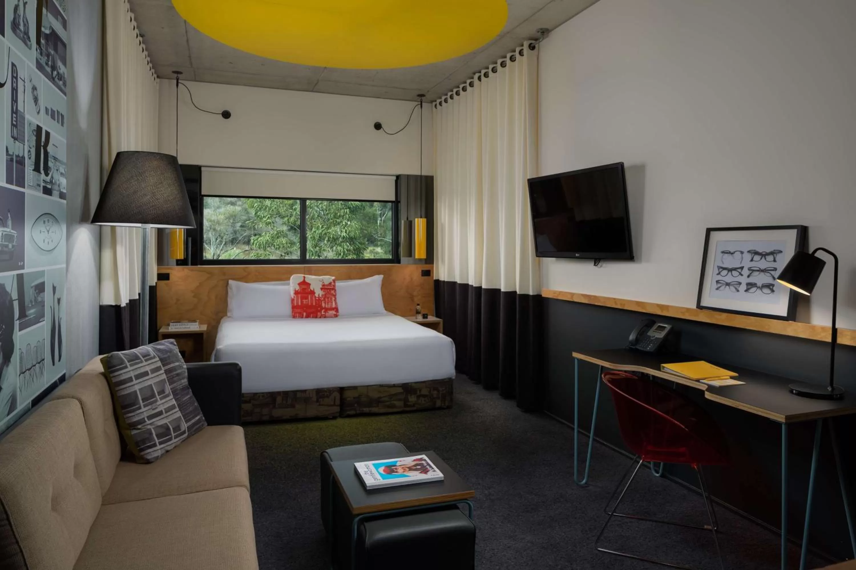 Atura King Room in Atura Blacktown