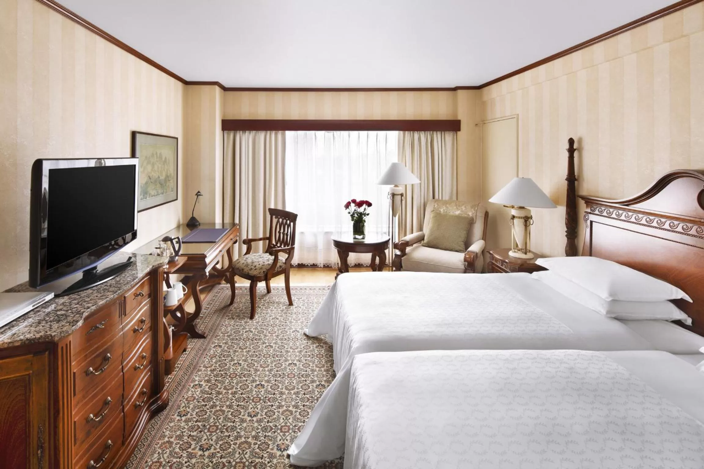 Club Twin Room - Inclusive of Executive Lounge access in Hongqiao Jin Jiang Hotel (Formerly Sheraton Shanghai Hongqiao Hotel)